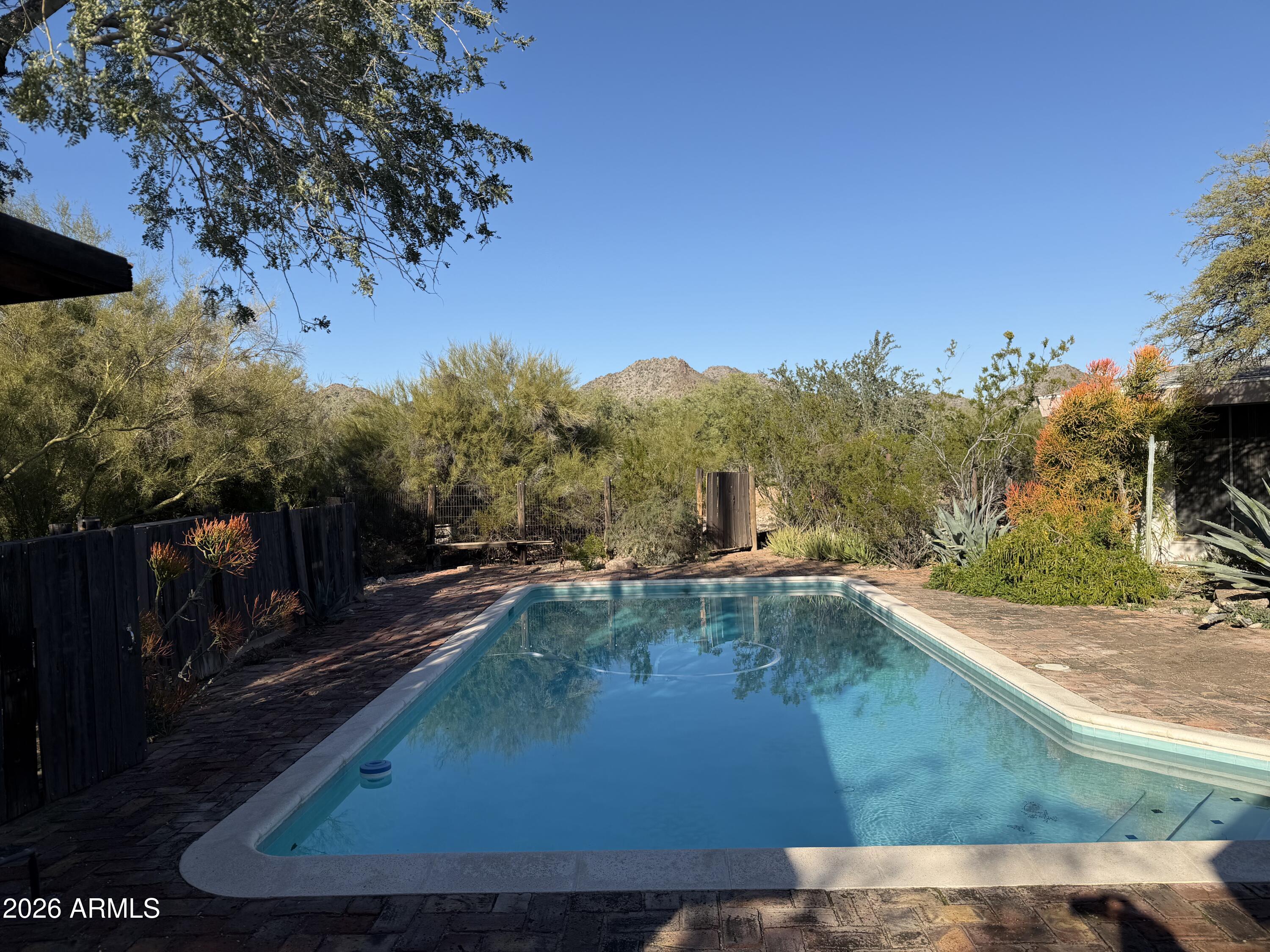 5802 N PALO CRISTI Road