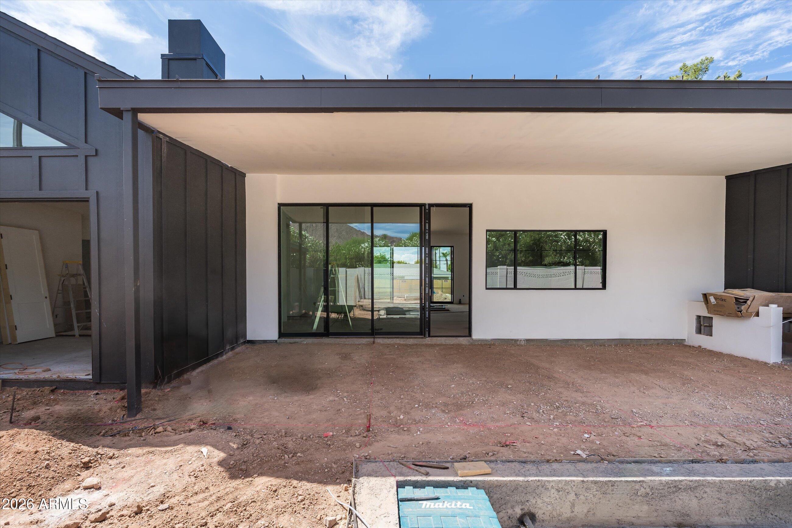 4610 E CALLE VENTURA