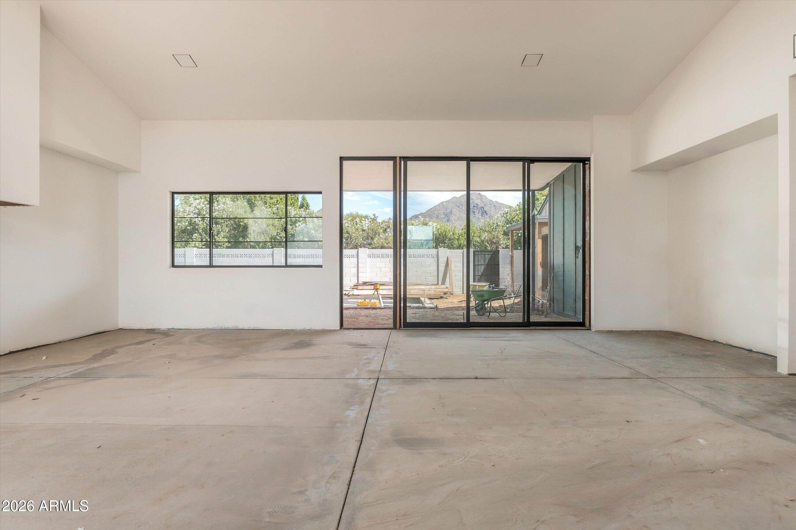 4610 E CALLE VENTURA