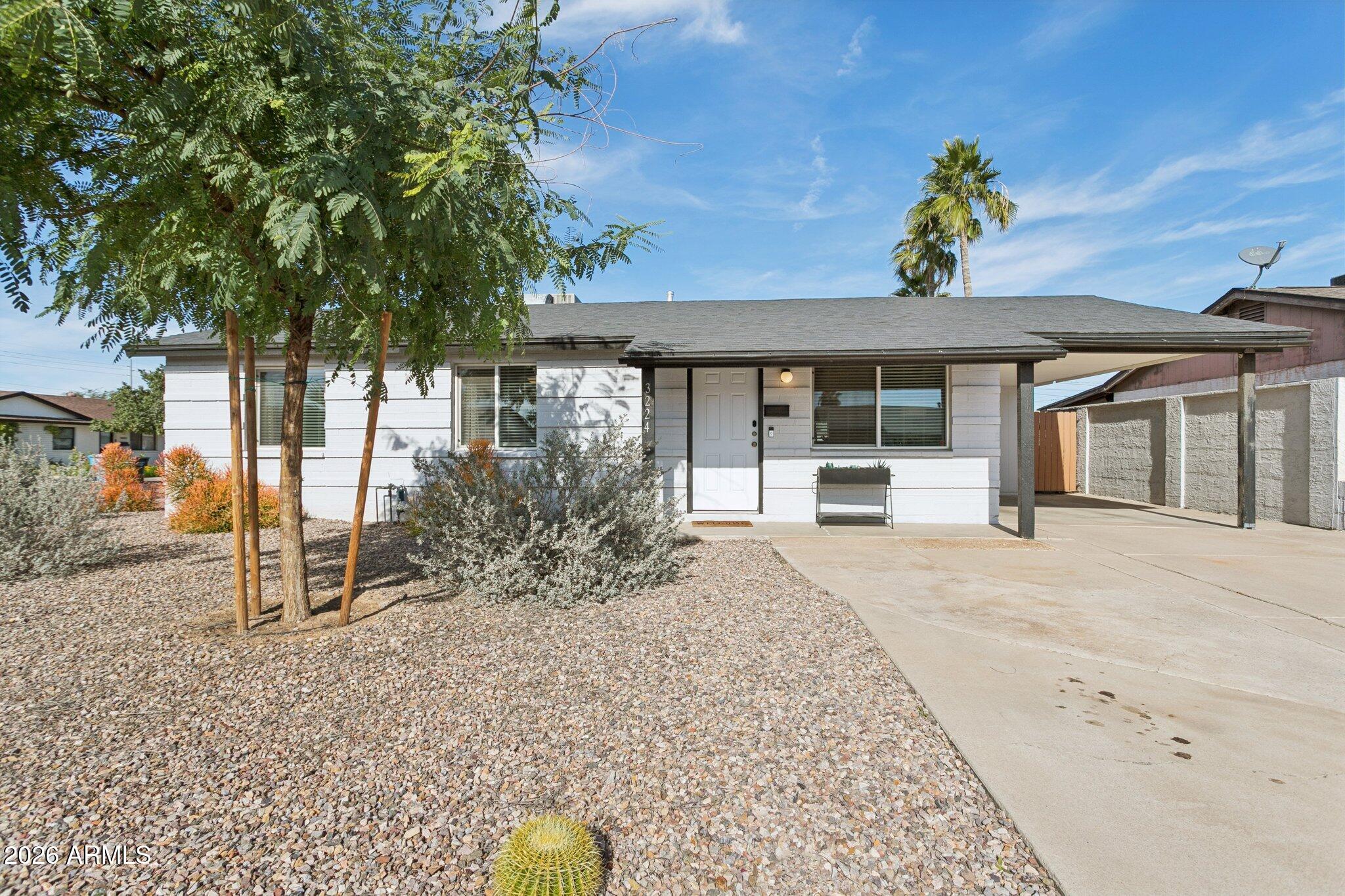 3224 E FRIESS Drive