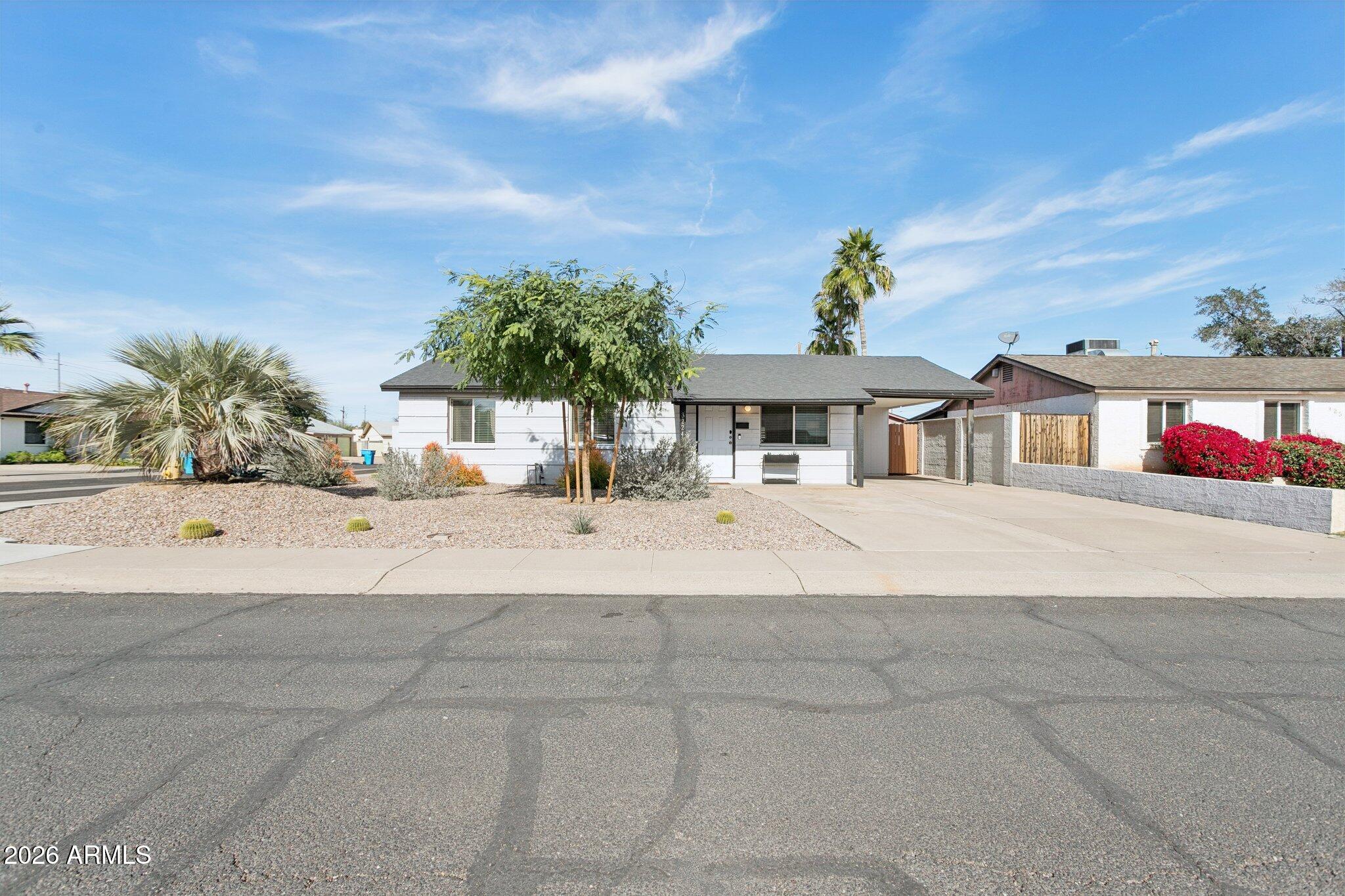 3224 E FRIESS Drive
