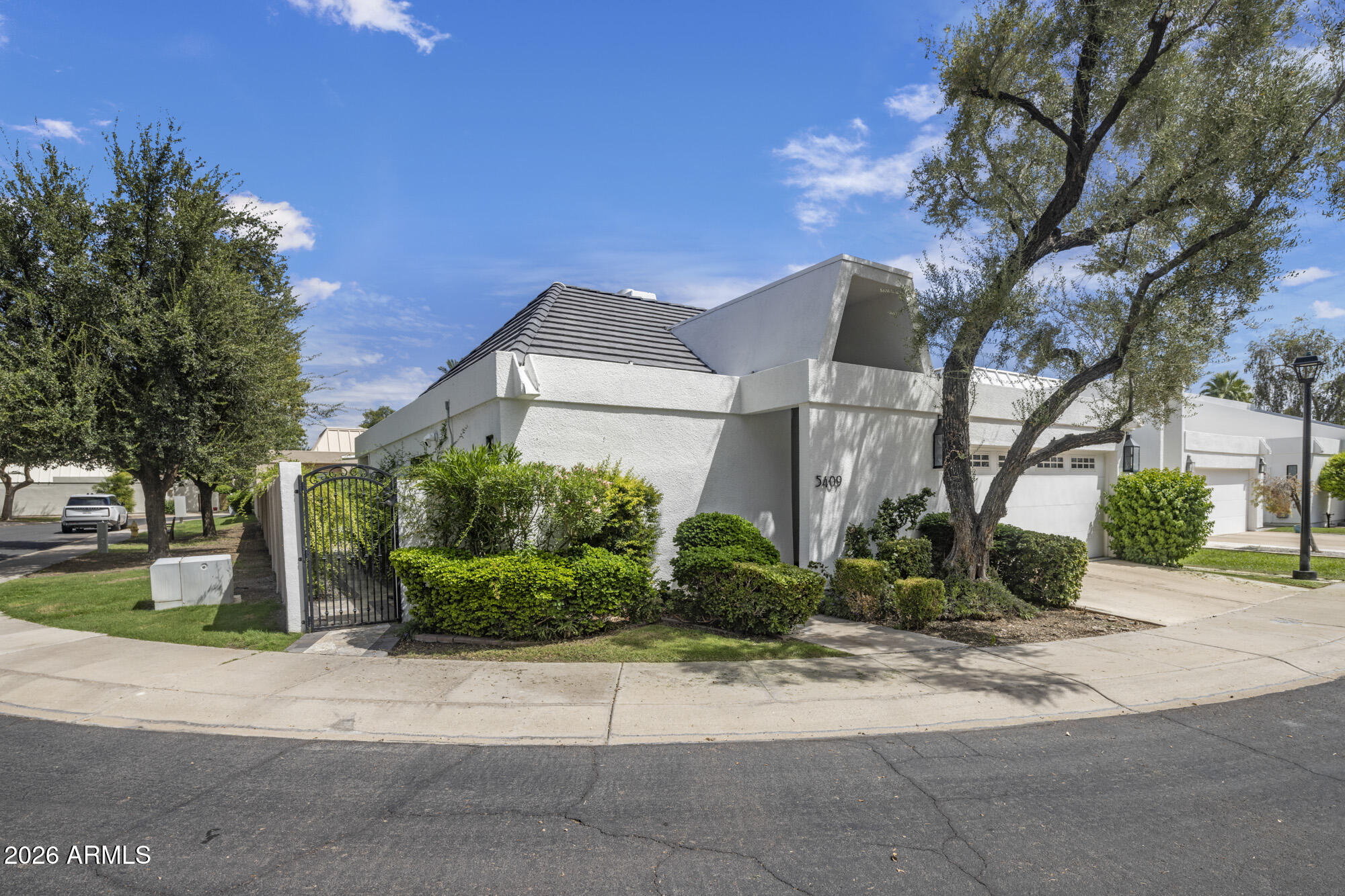 5409 N 25TH Street