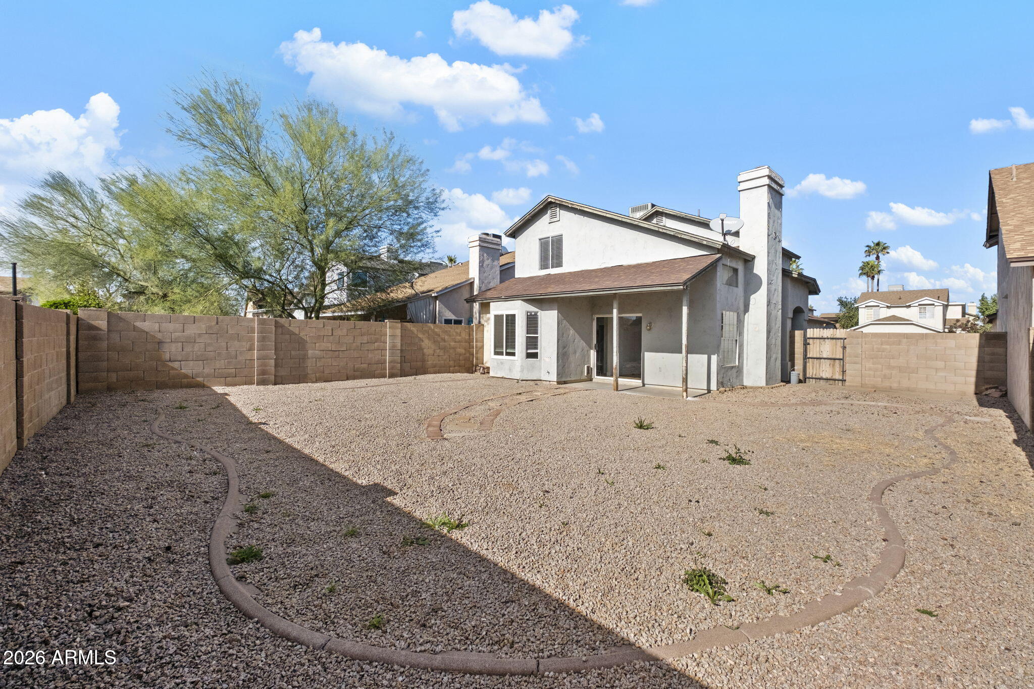 1811 S 39th Street 23