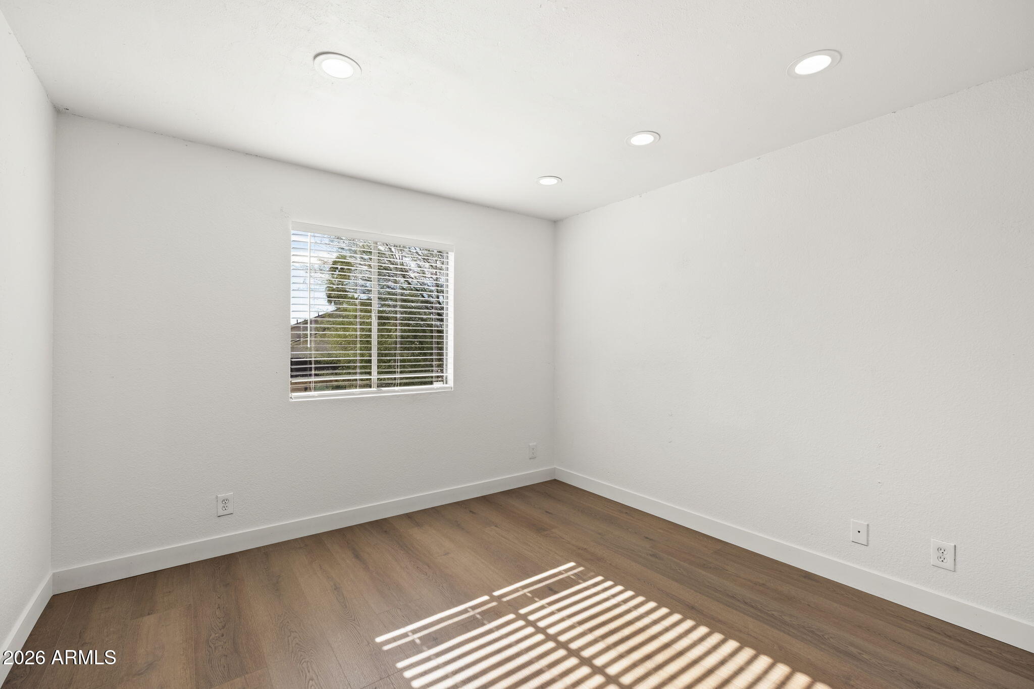 1811 S 39th Street 23