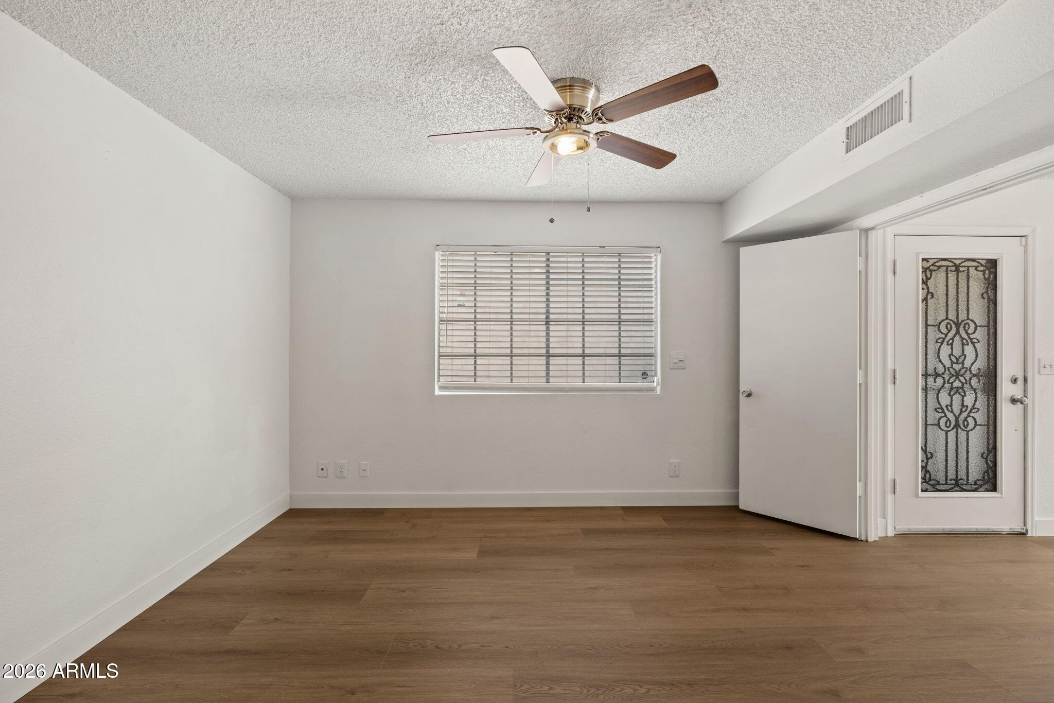 1811 S 39th Street 23