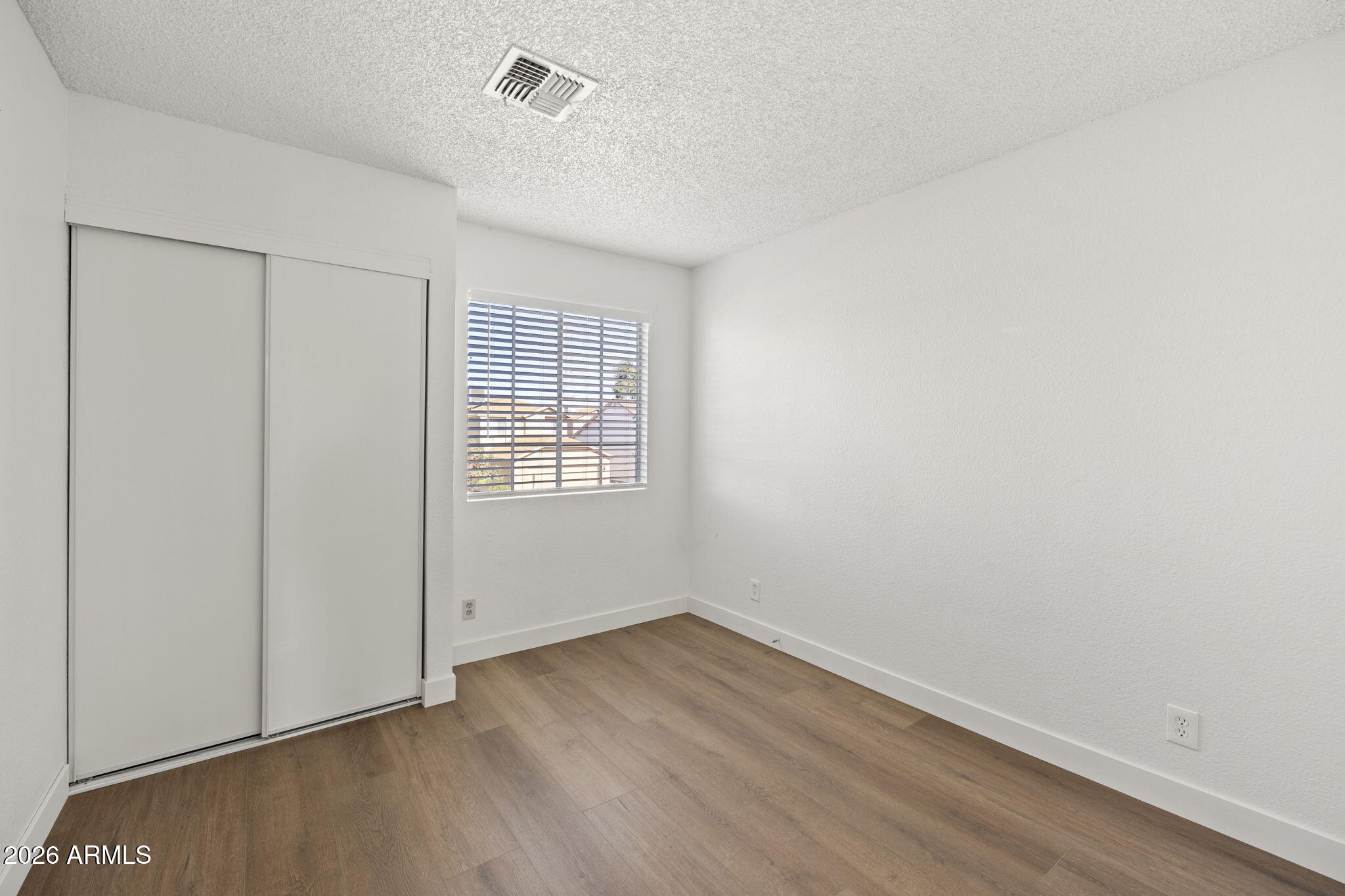 1811 S 39th Street 23