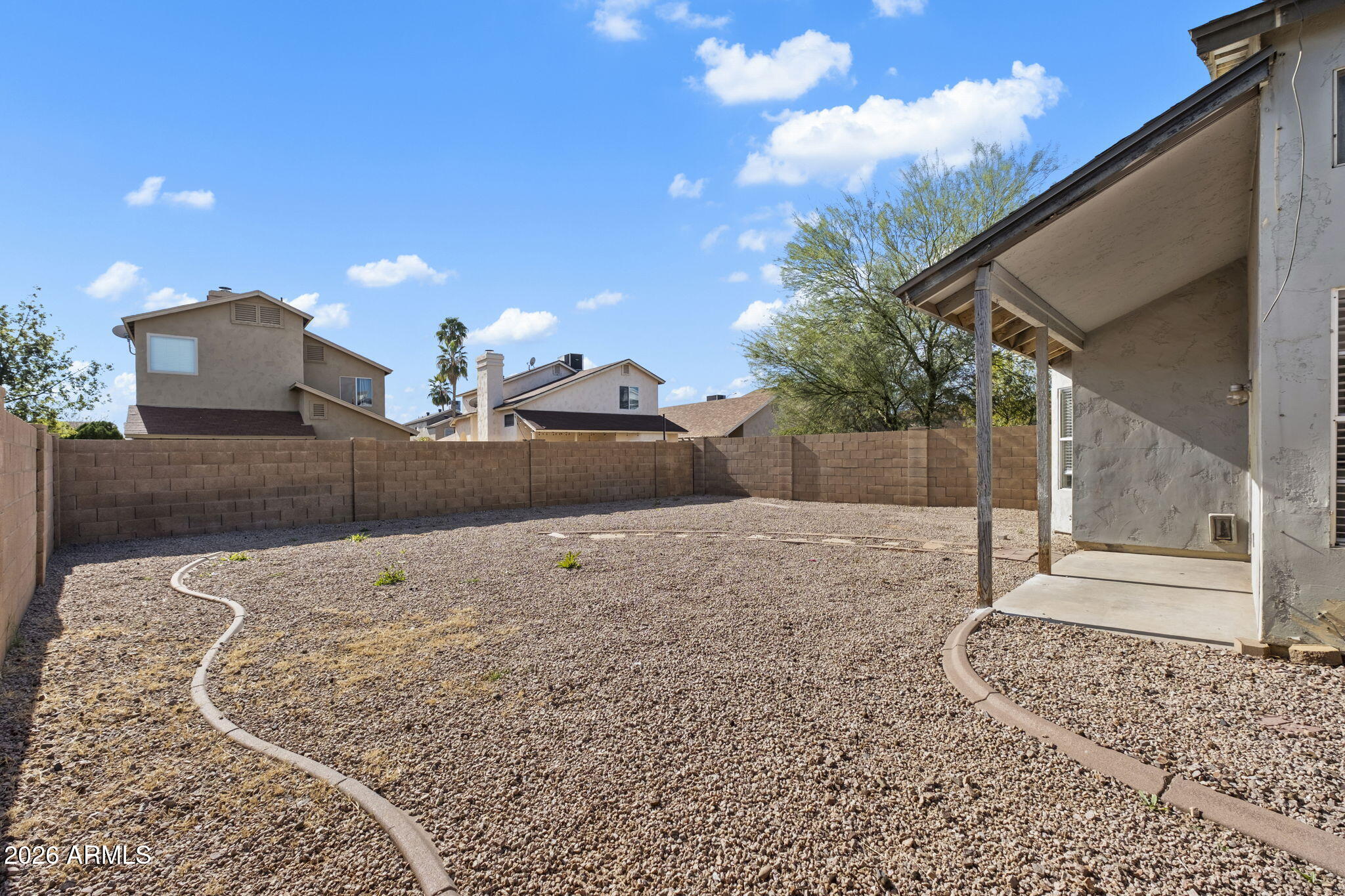 1811 S 39th Street 23