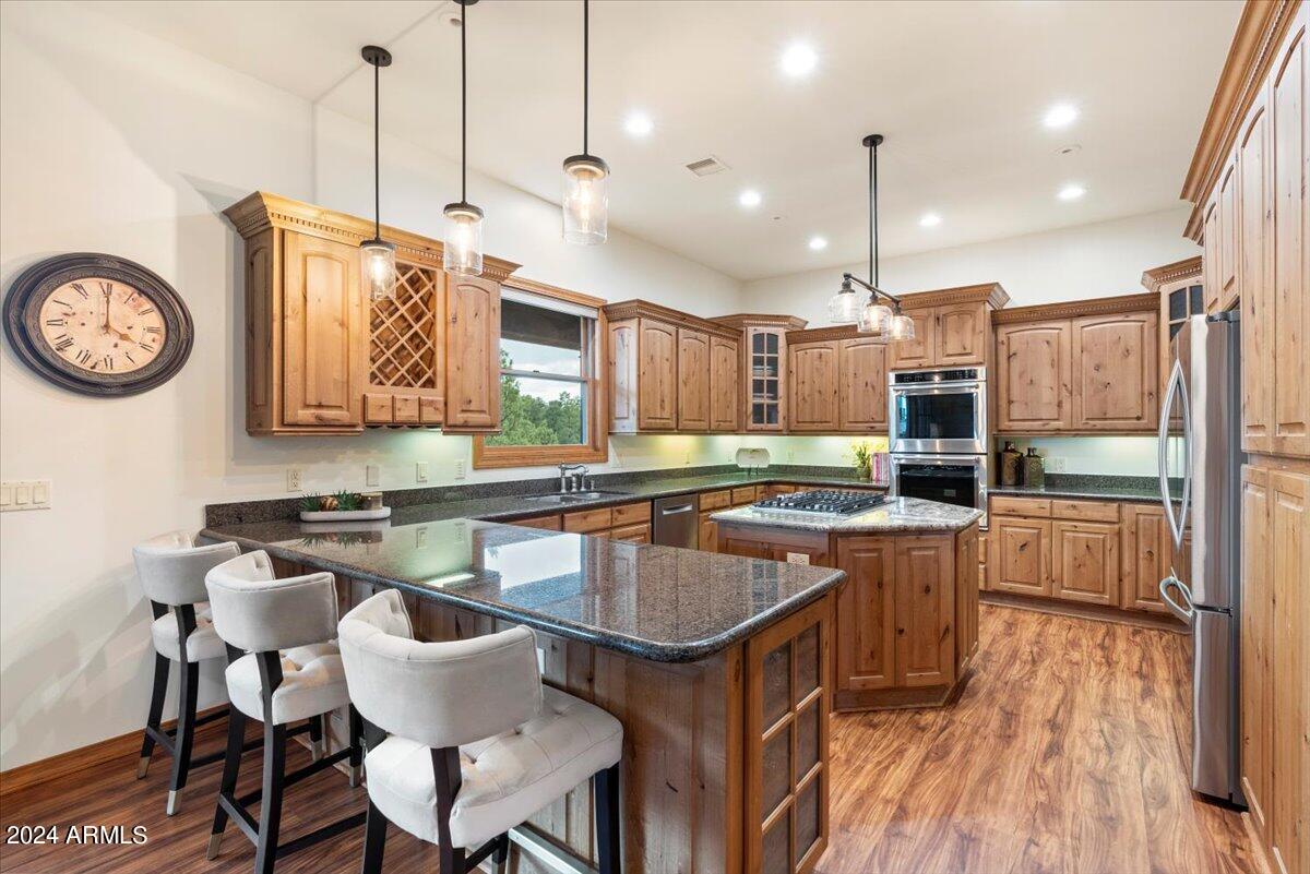 2304 E BLUE BELL Circle