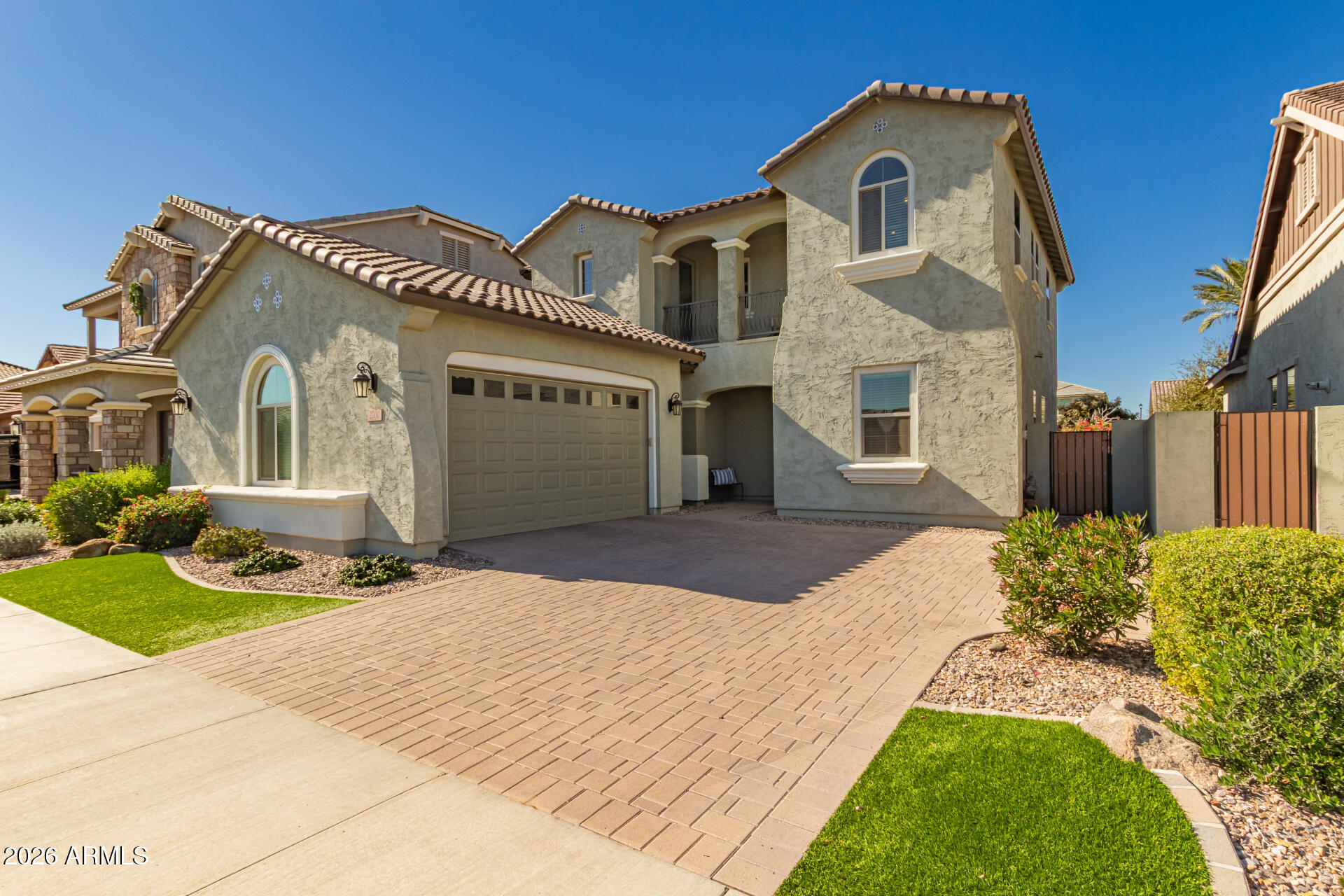 2700 S OLIVER Street