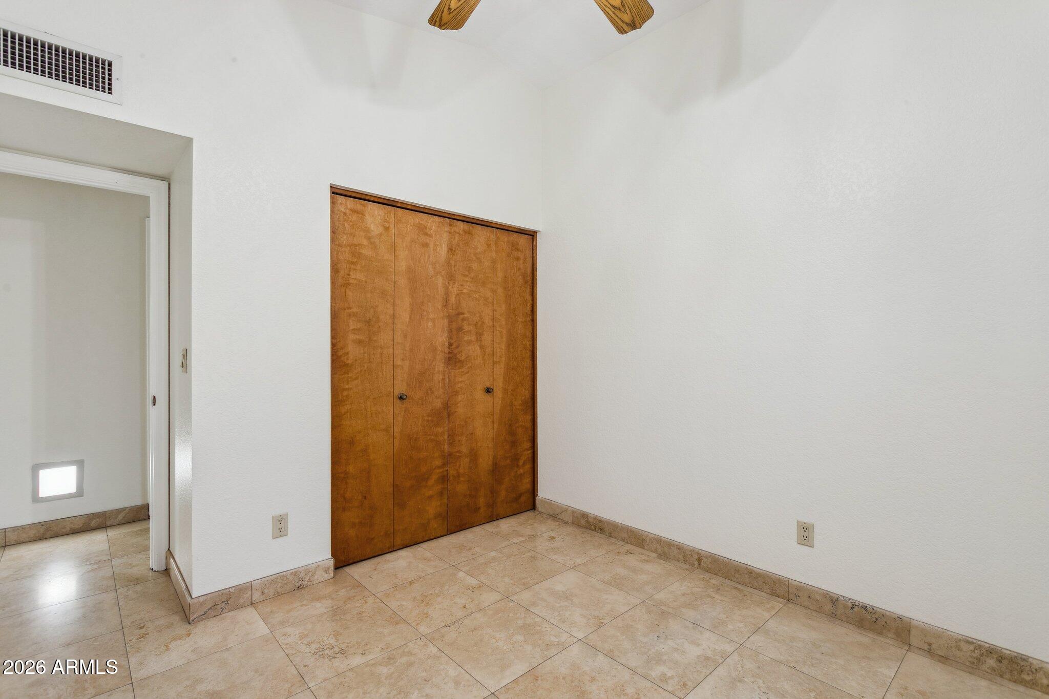 3337 W Taro Lane