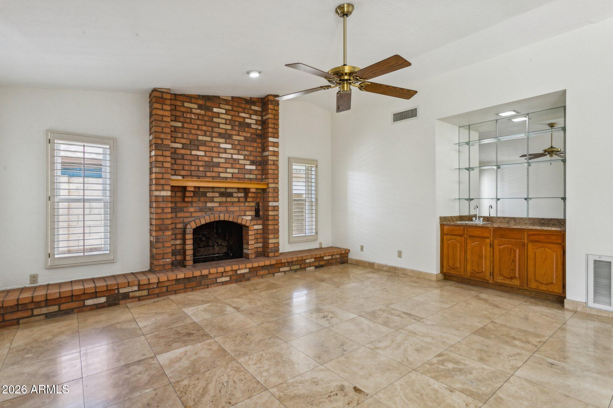 3337 W Taro Lane