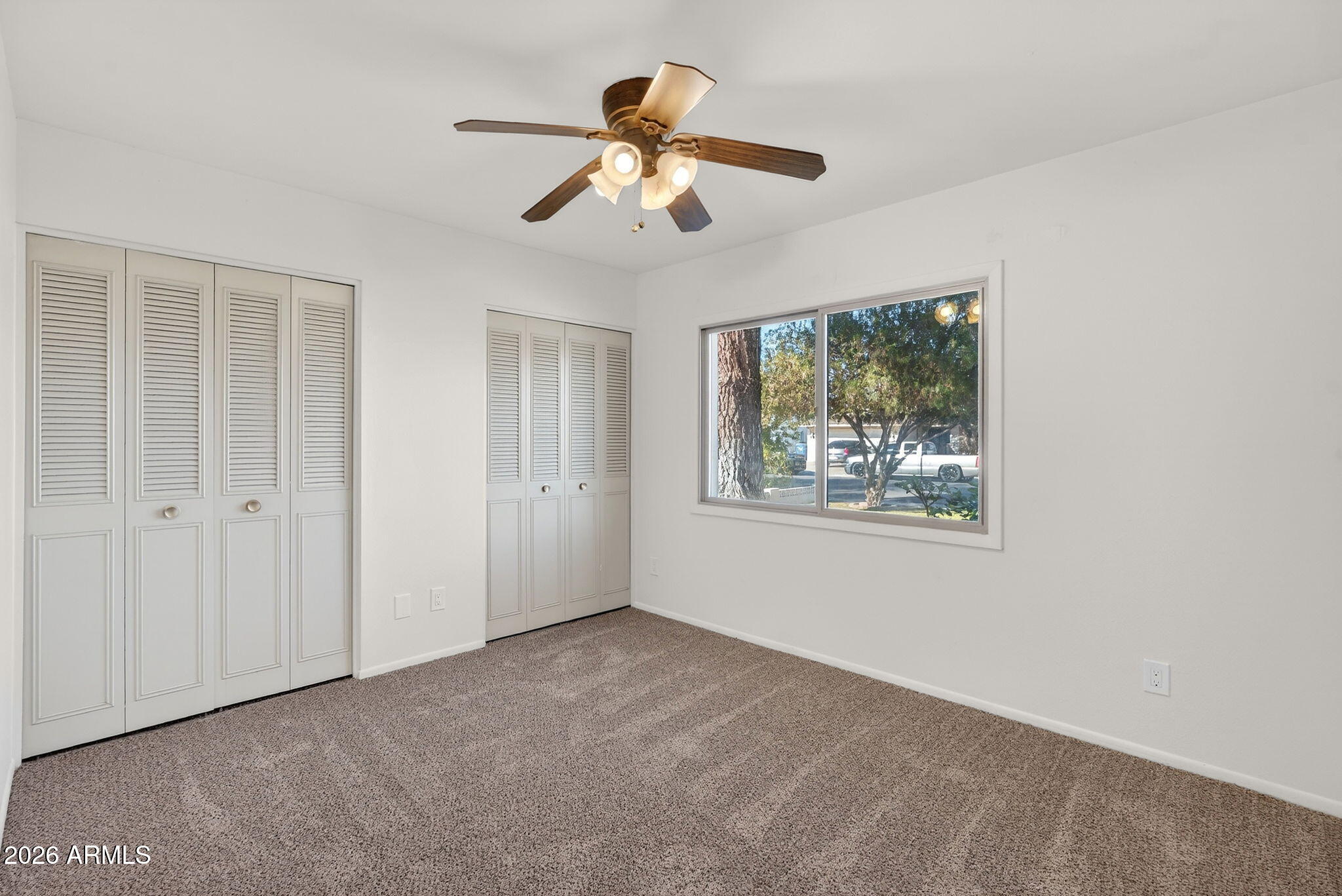 1725 E LA JOLLA Drive
