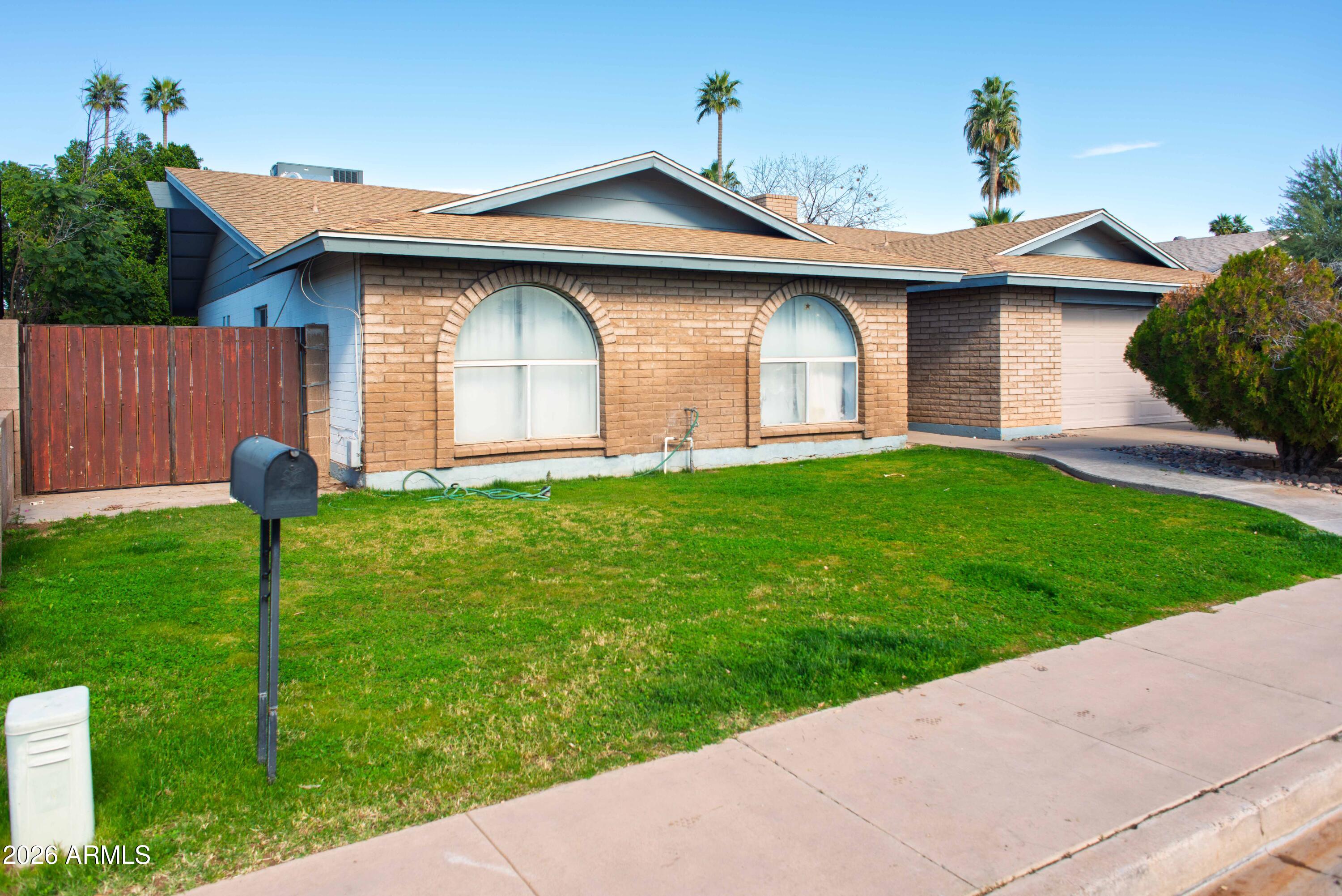 1750 W KIOWA Avenue