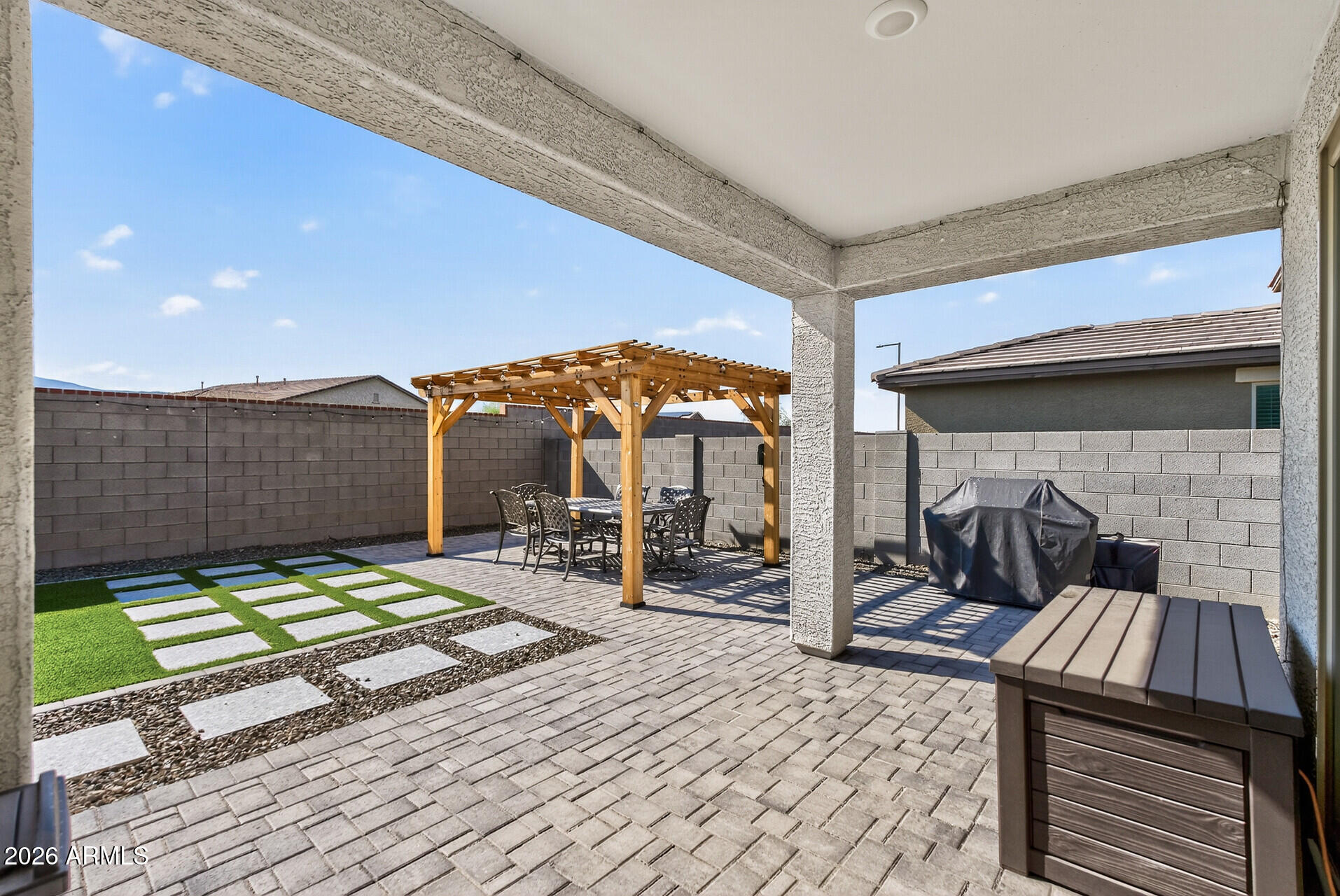 5652 N 188TH Lane