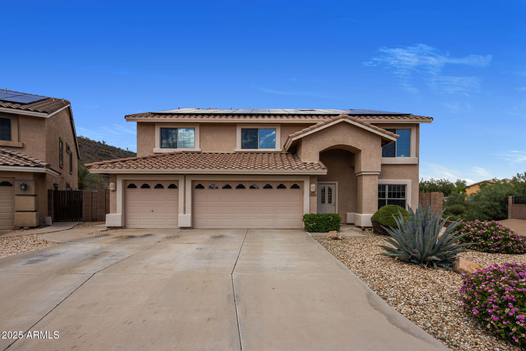 2120 E VISTA BONITA Drive