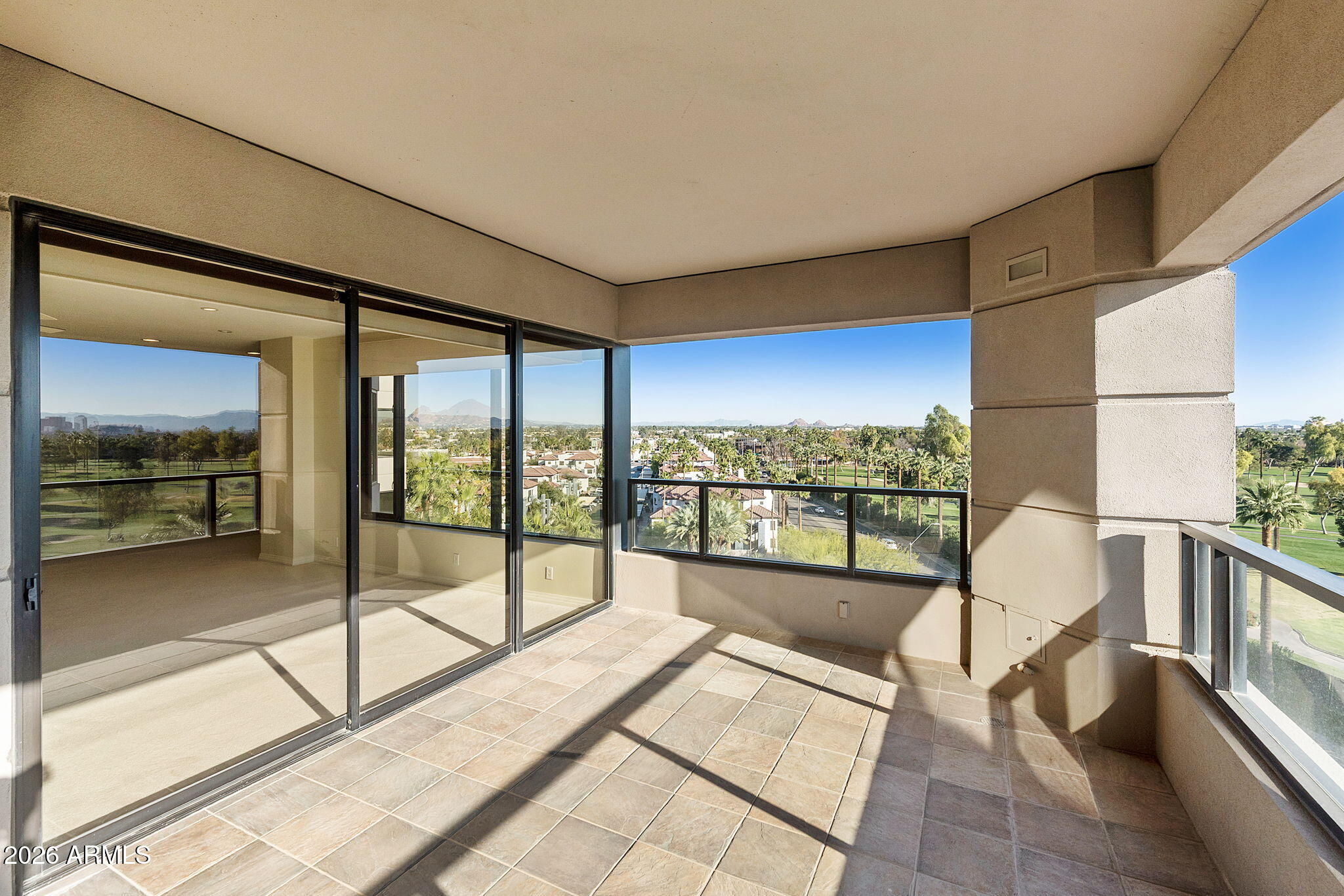 1040 E OSBORN Road 601