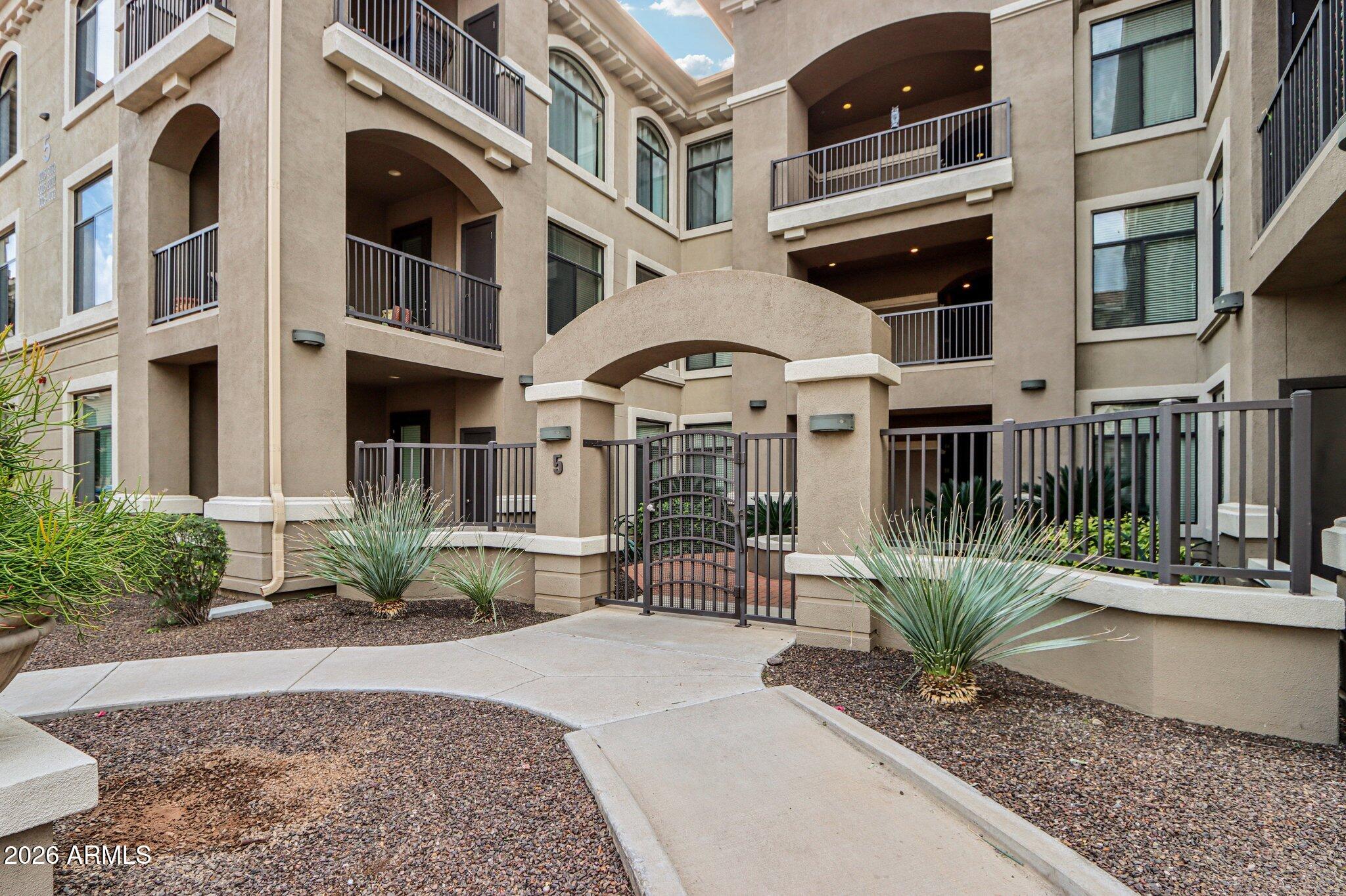 11640 N TATUM Boulevard 2031