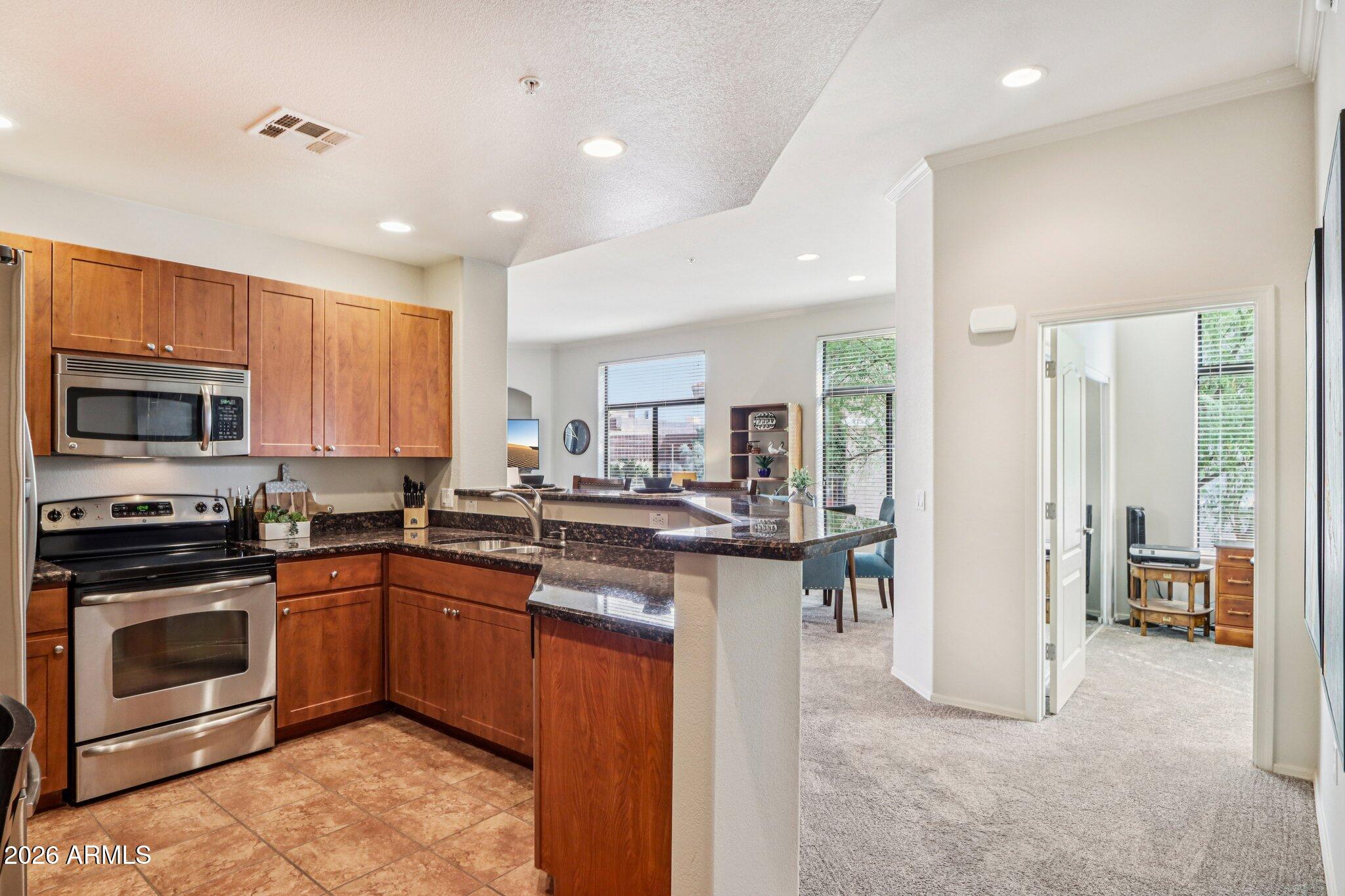 11640 N TATUM Boulevard 2031