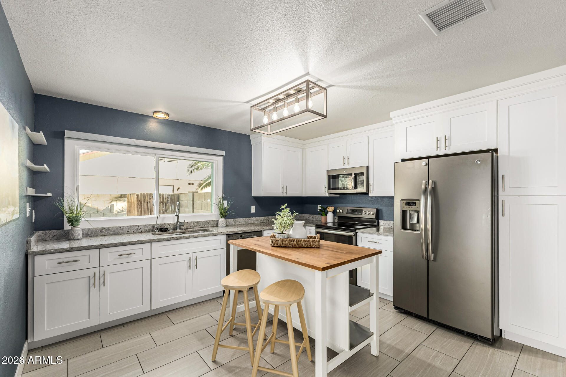 2228 S CANTON