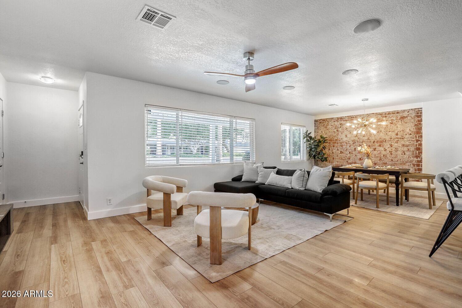 4036 N 40TH Place