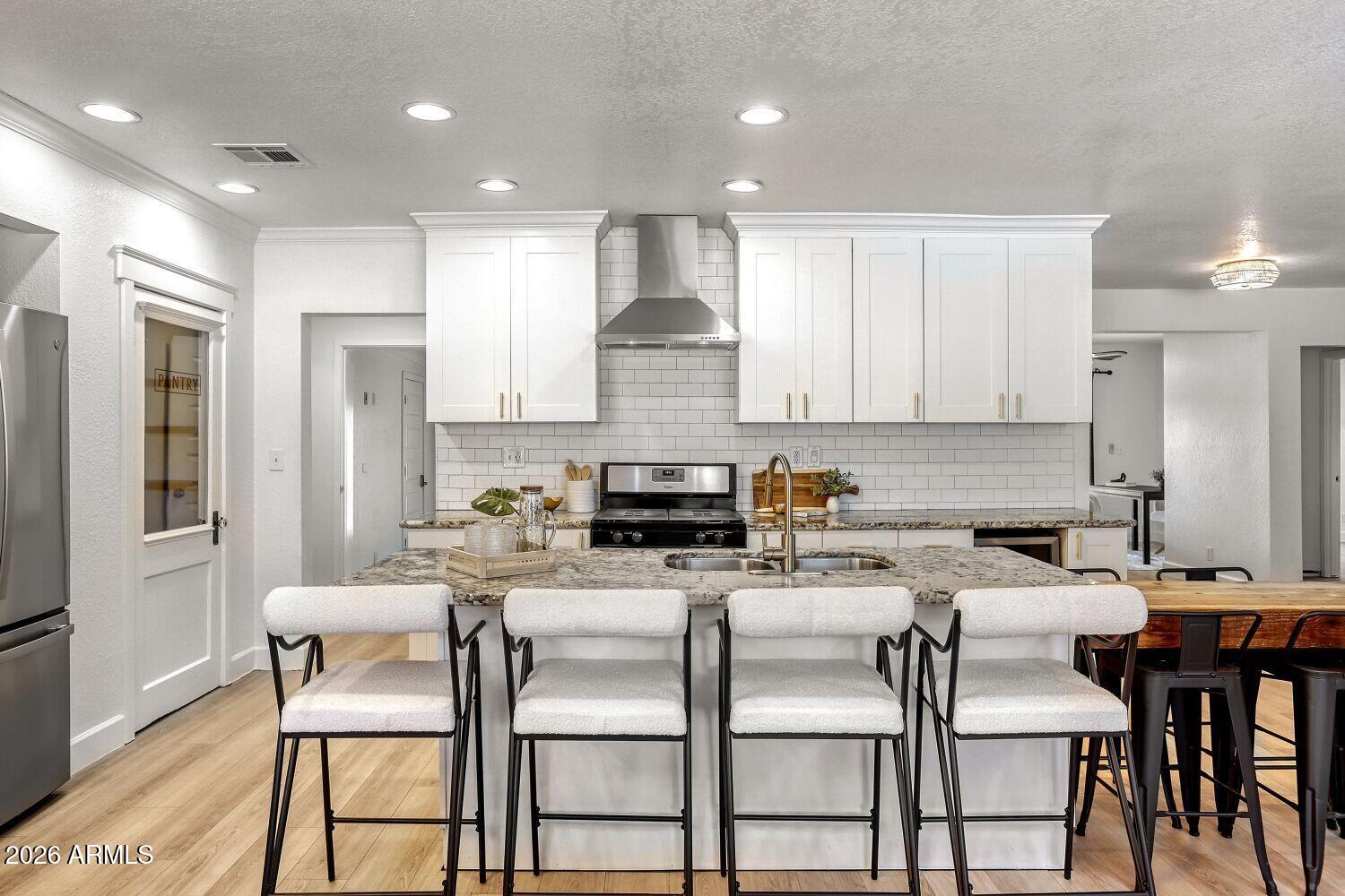 4036 N 40TH Place