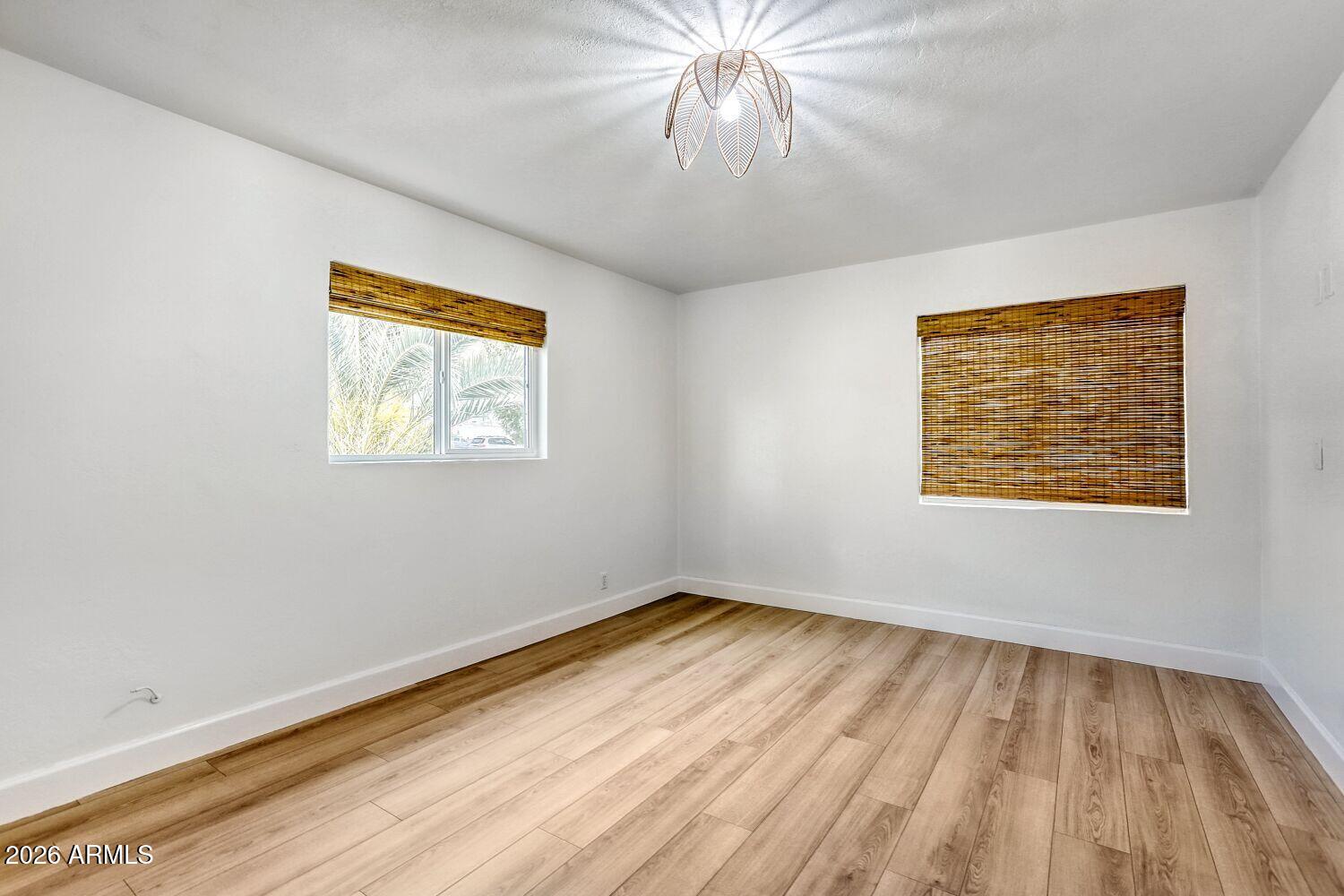 4036 N 40TH Place