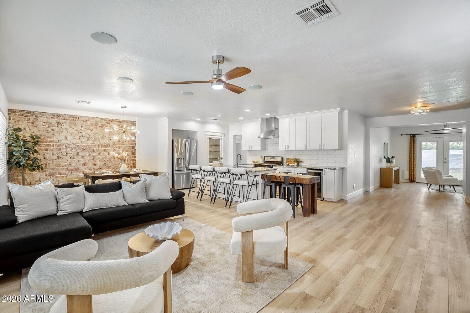 4036 N 40TH Place