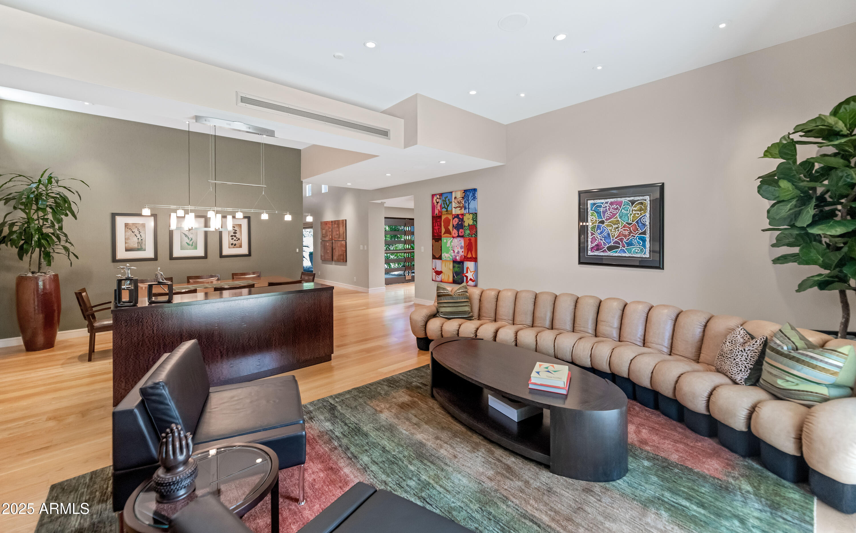 9829 N 49TH Place