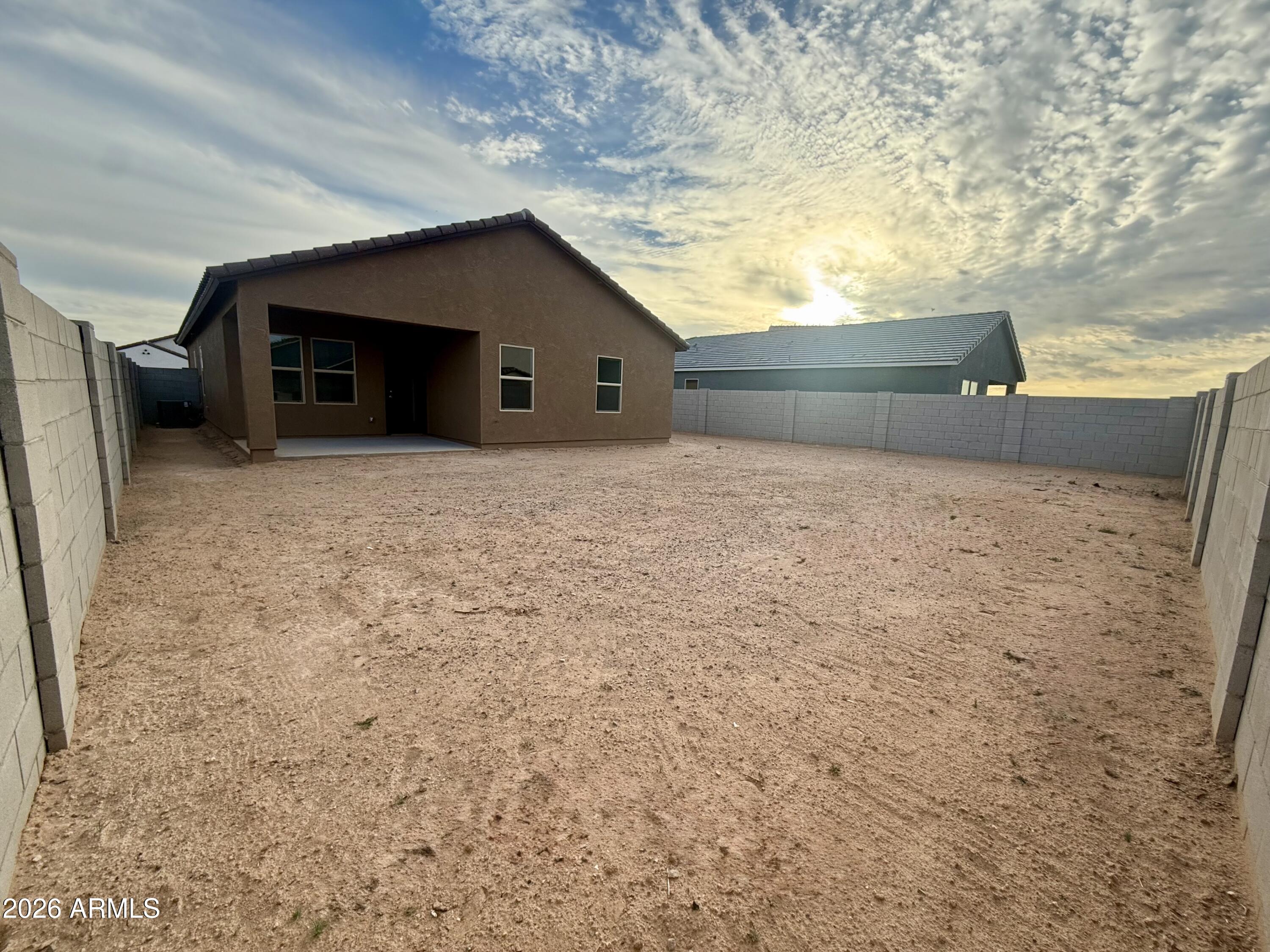3242 E VALLEYHIGH Trail