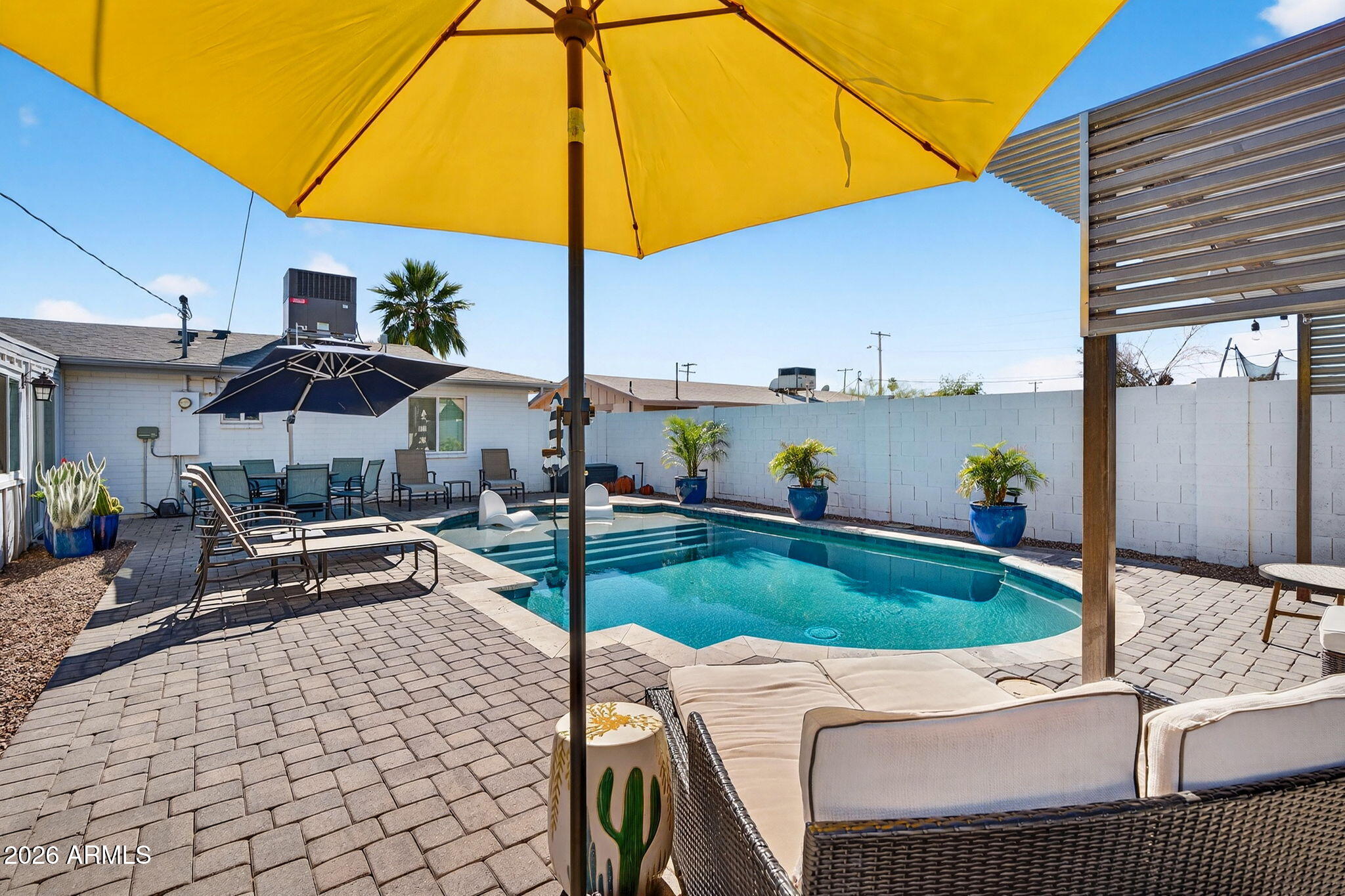 1142 E TEMPE Drive