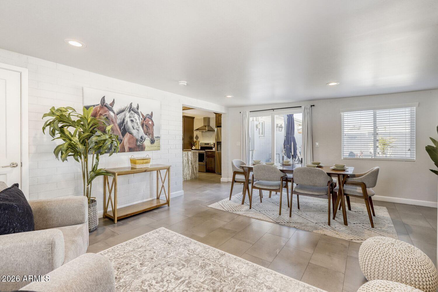 1142 E TEMPE Drive