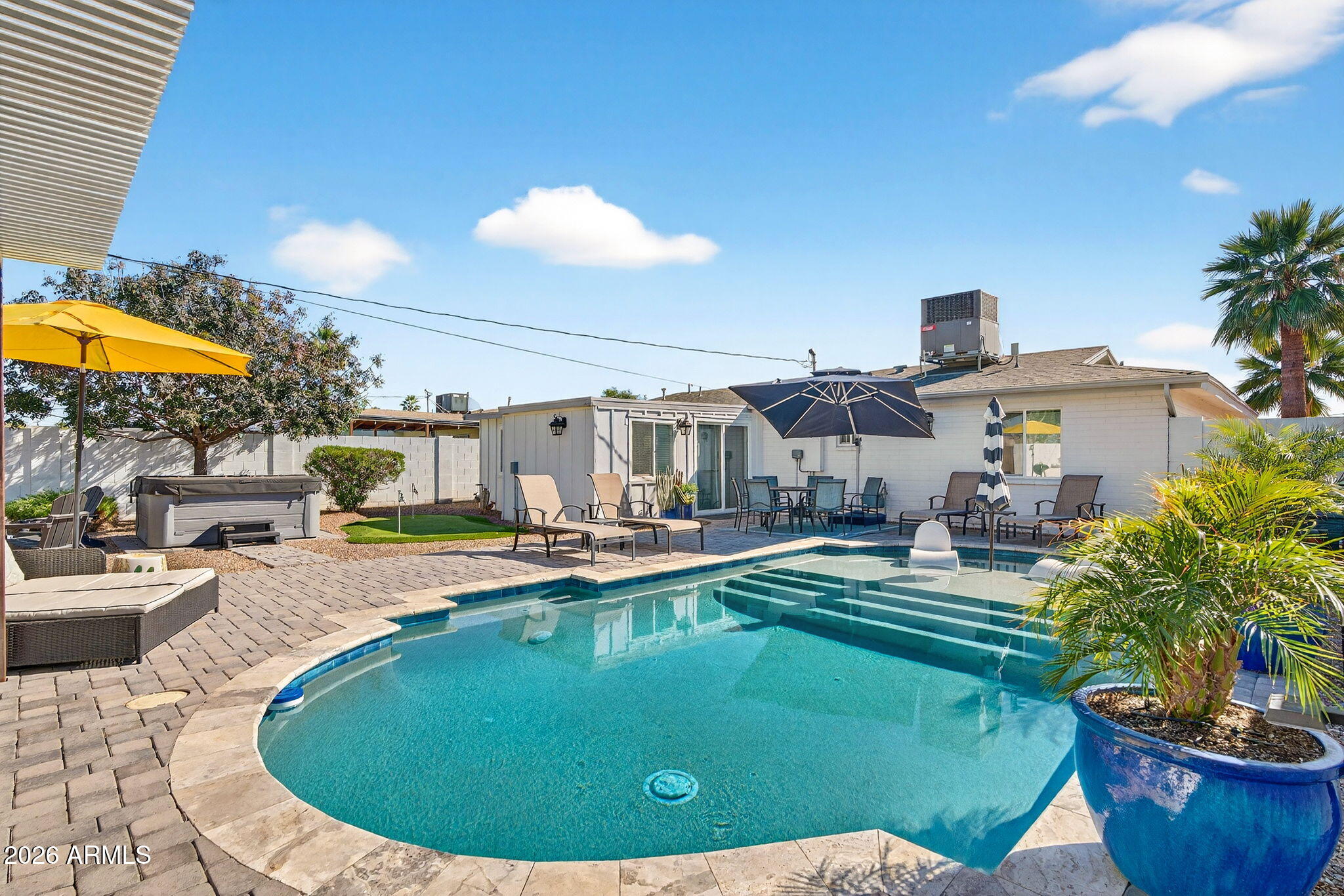 1142 E TEMPE Drive