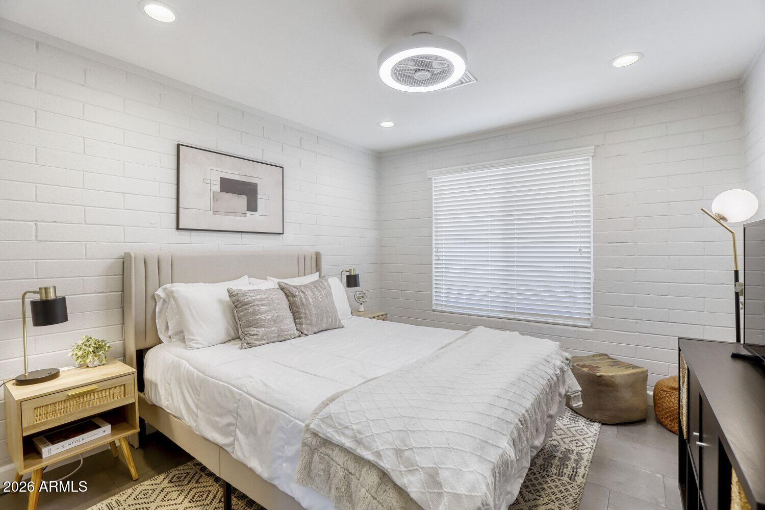 1142 E TEMPE Drive