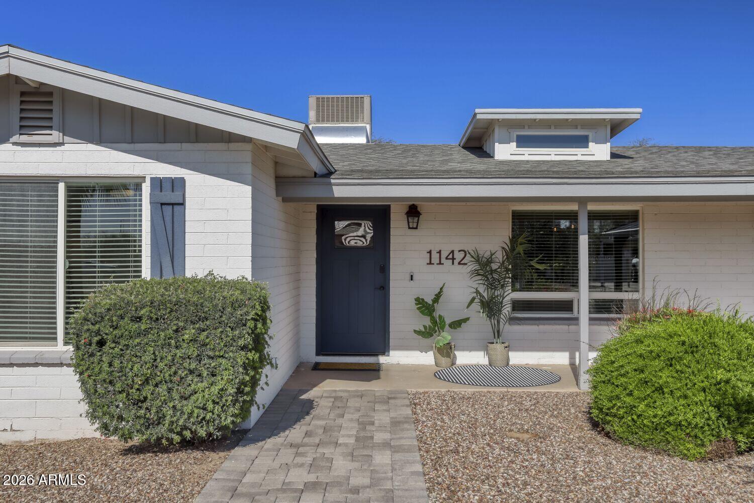 1142 E TEMPE Drive