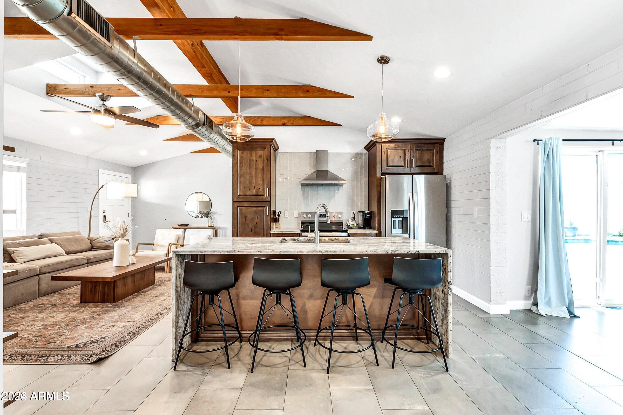 1142 E TEMPE Drive