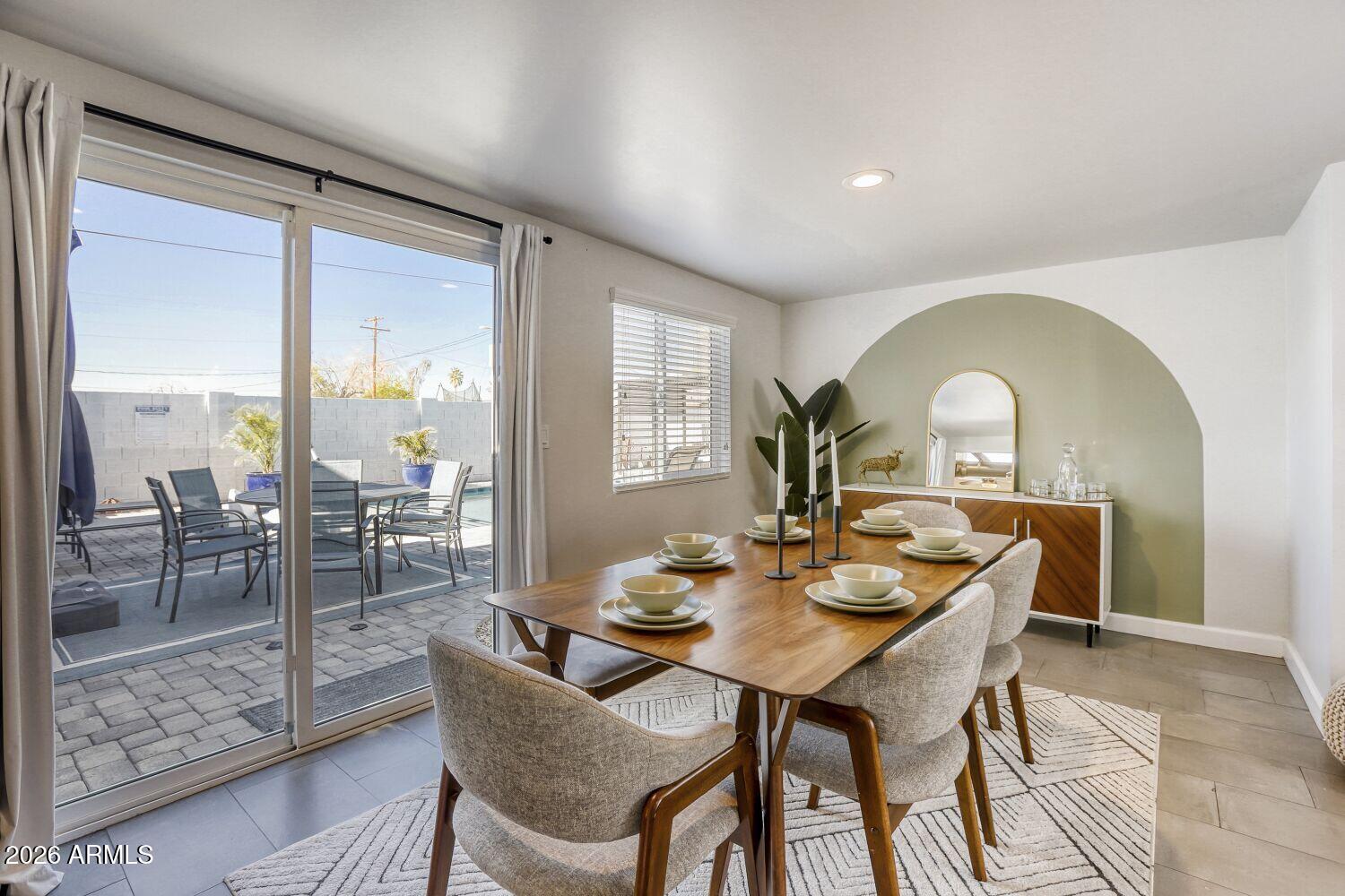 1142 E TEMPE Drive
