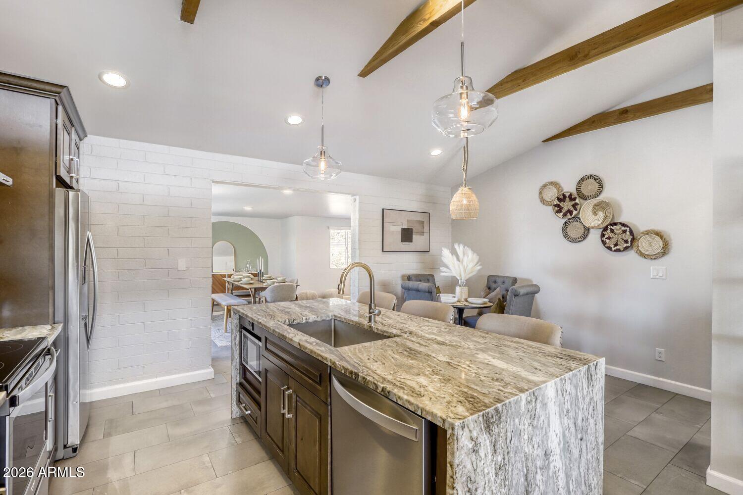 1142 E TEMPE Drive
