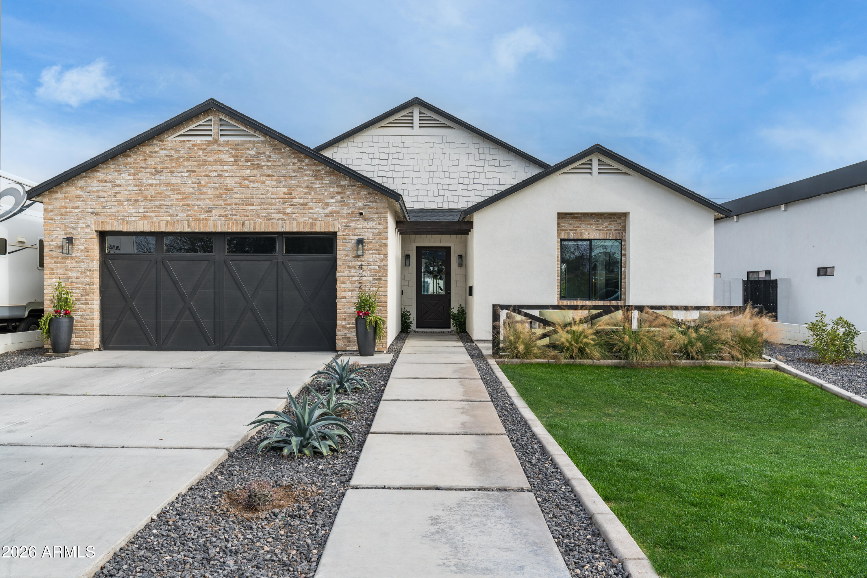 4223 N 41ST Place