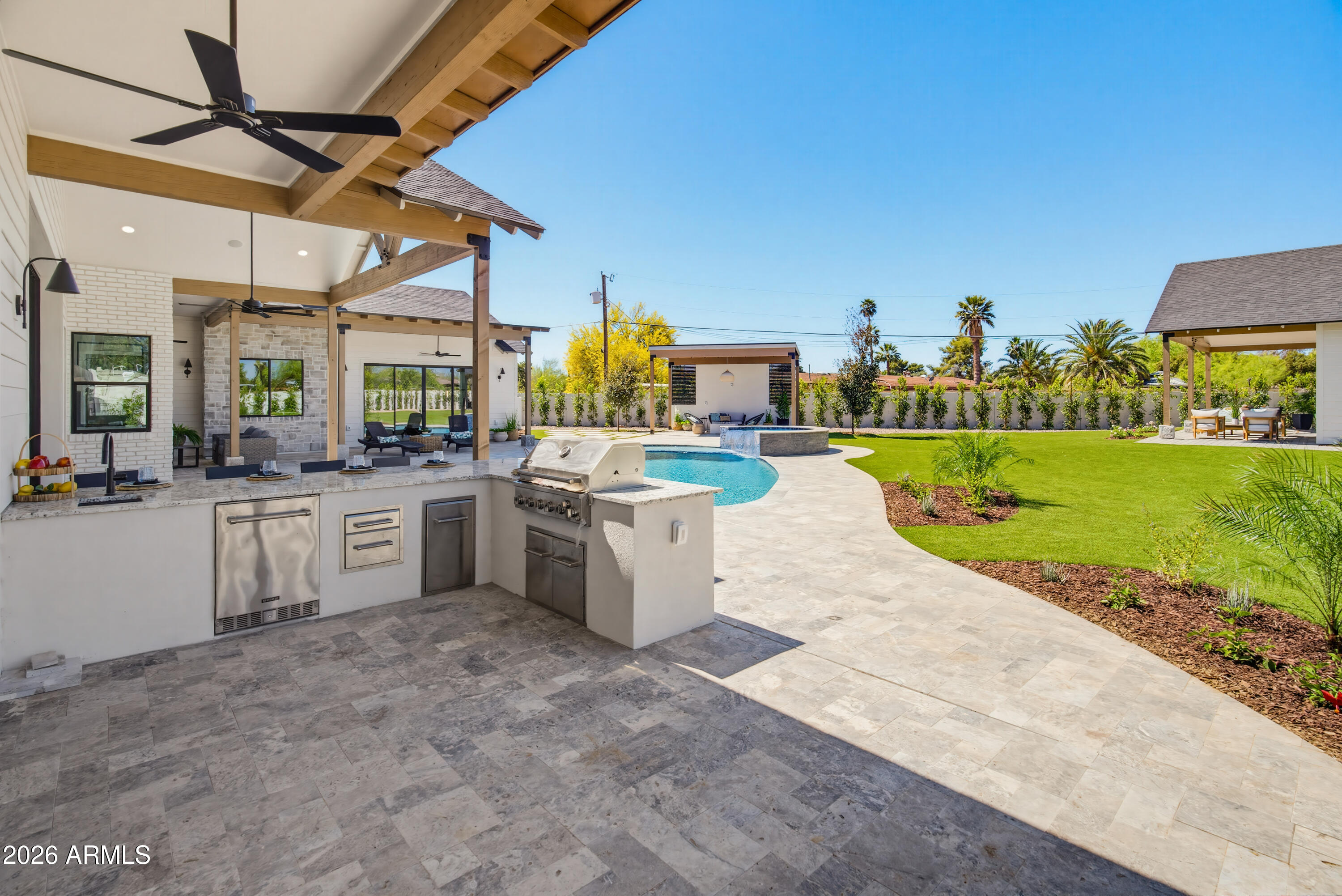 11602 N 70TH Place