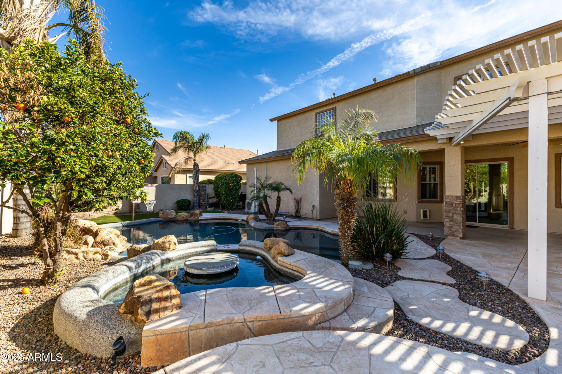 2438 E IRIS Drive