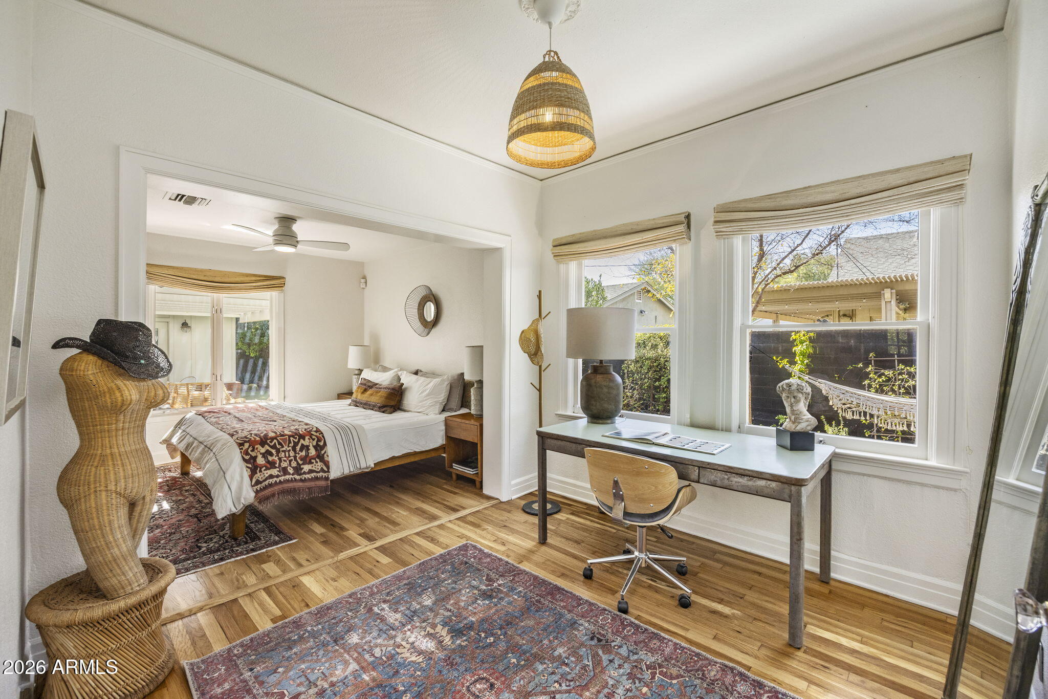 29 W WILSHIRE Drive