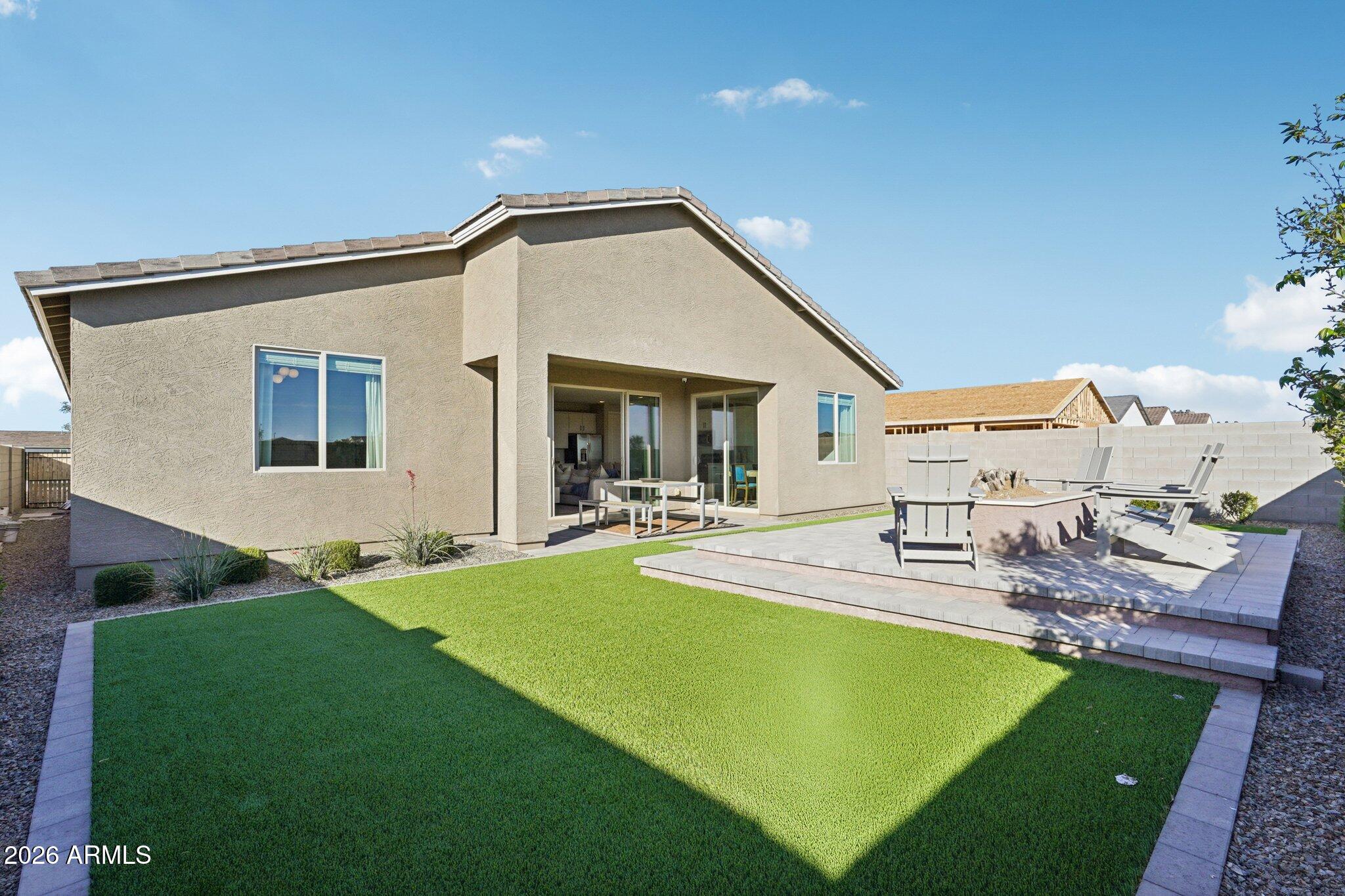2551 E HOMESTEADER Road
