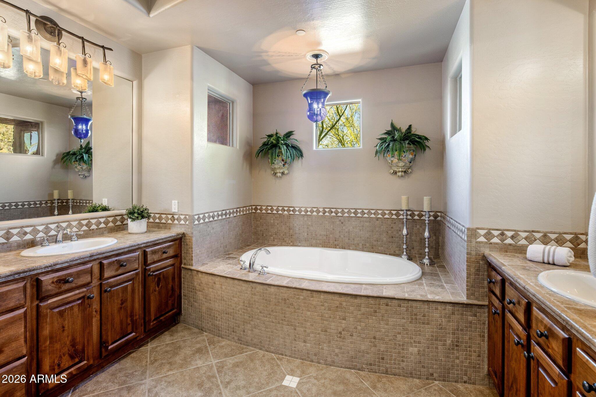 10821 E TUSAYAN Trail