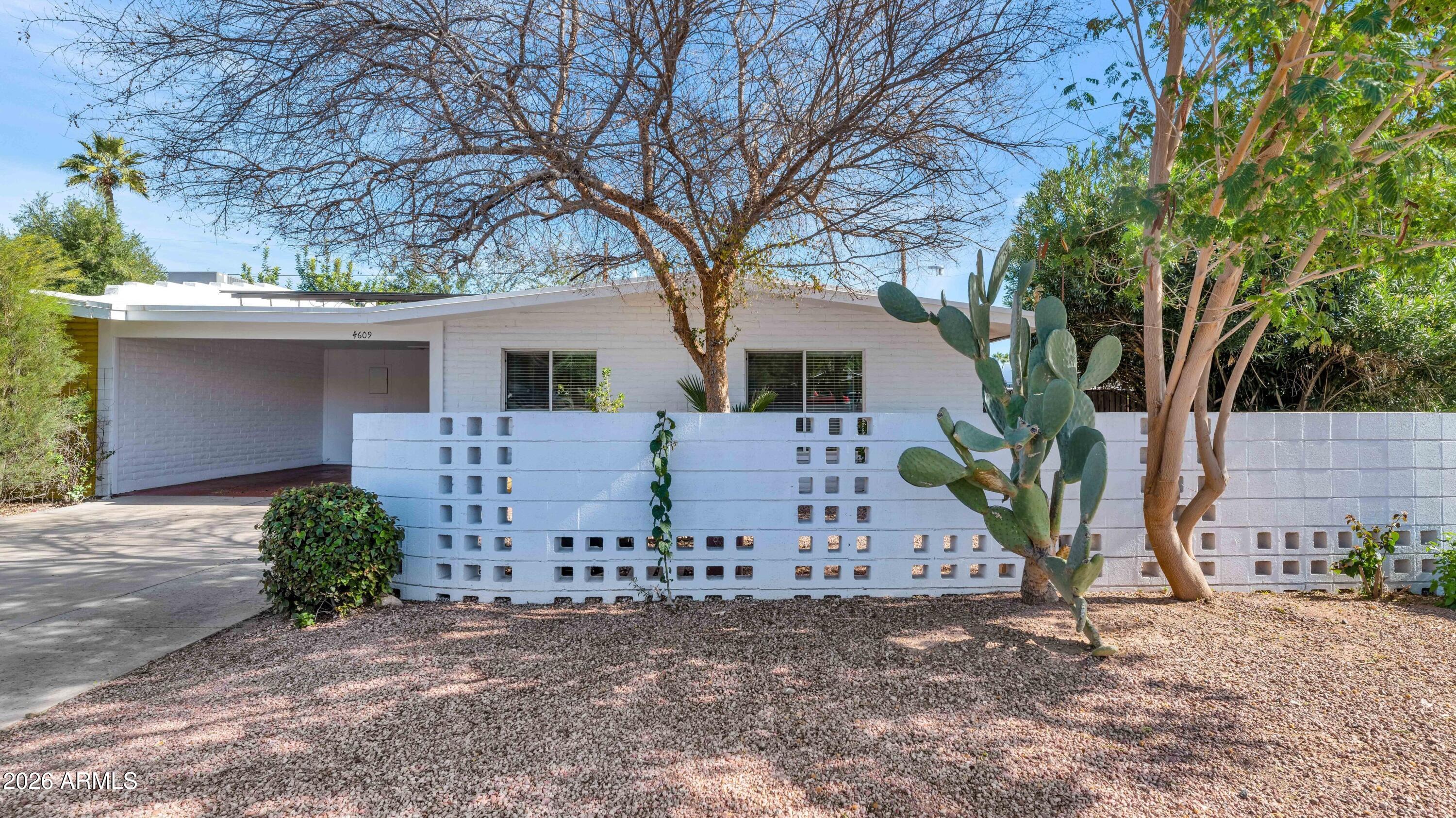 4609 N MILLER Road