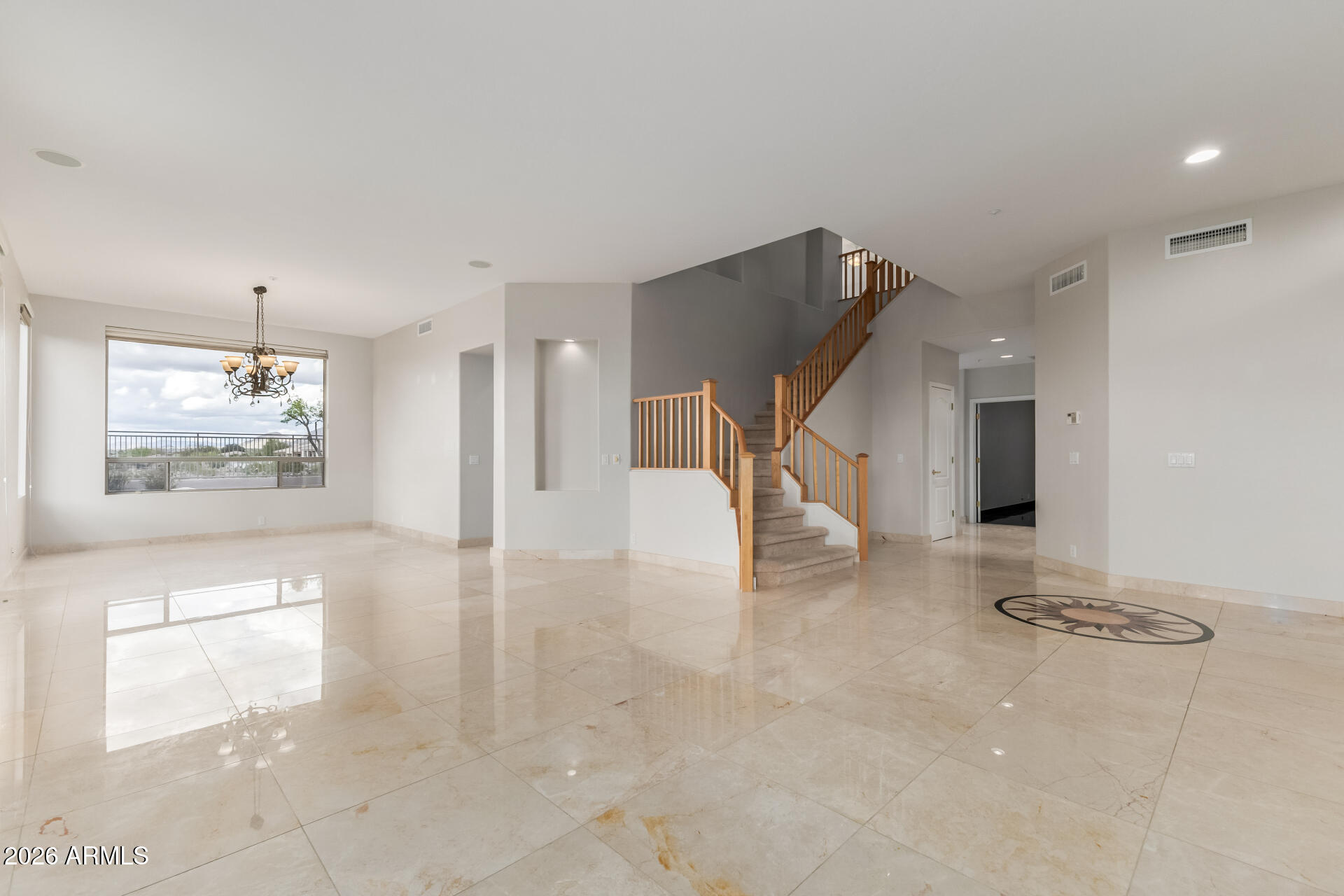 10872 E Raintree Drive