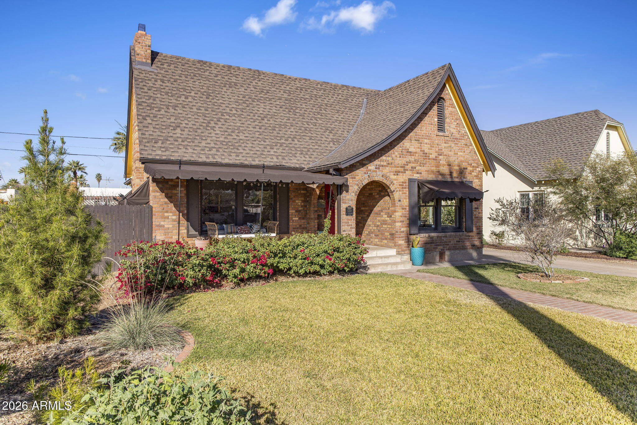 530 W CORONADO Road