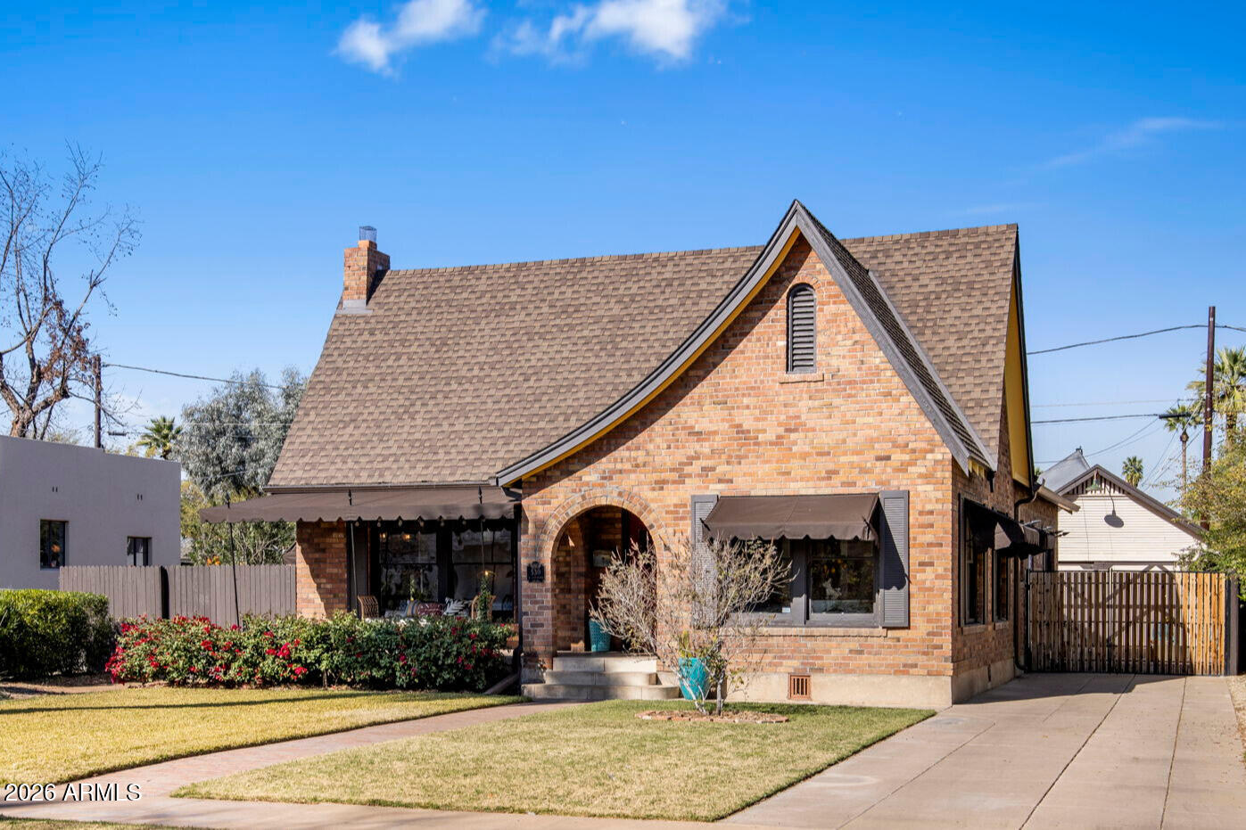 530 W CORONADO Road