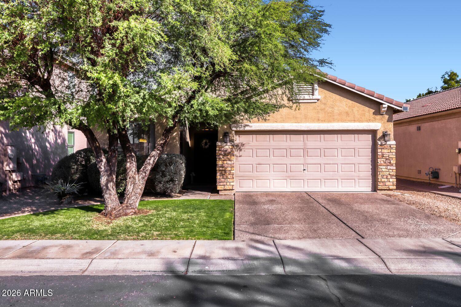 4036 E ANGELA Drive