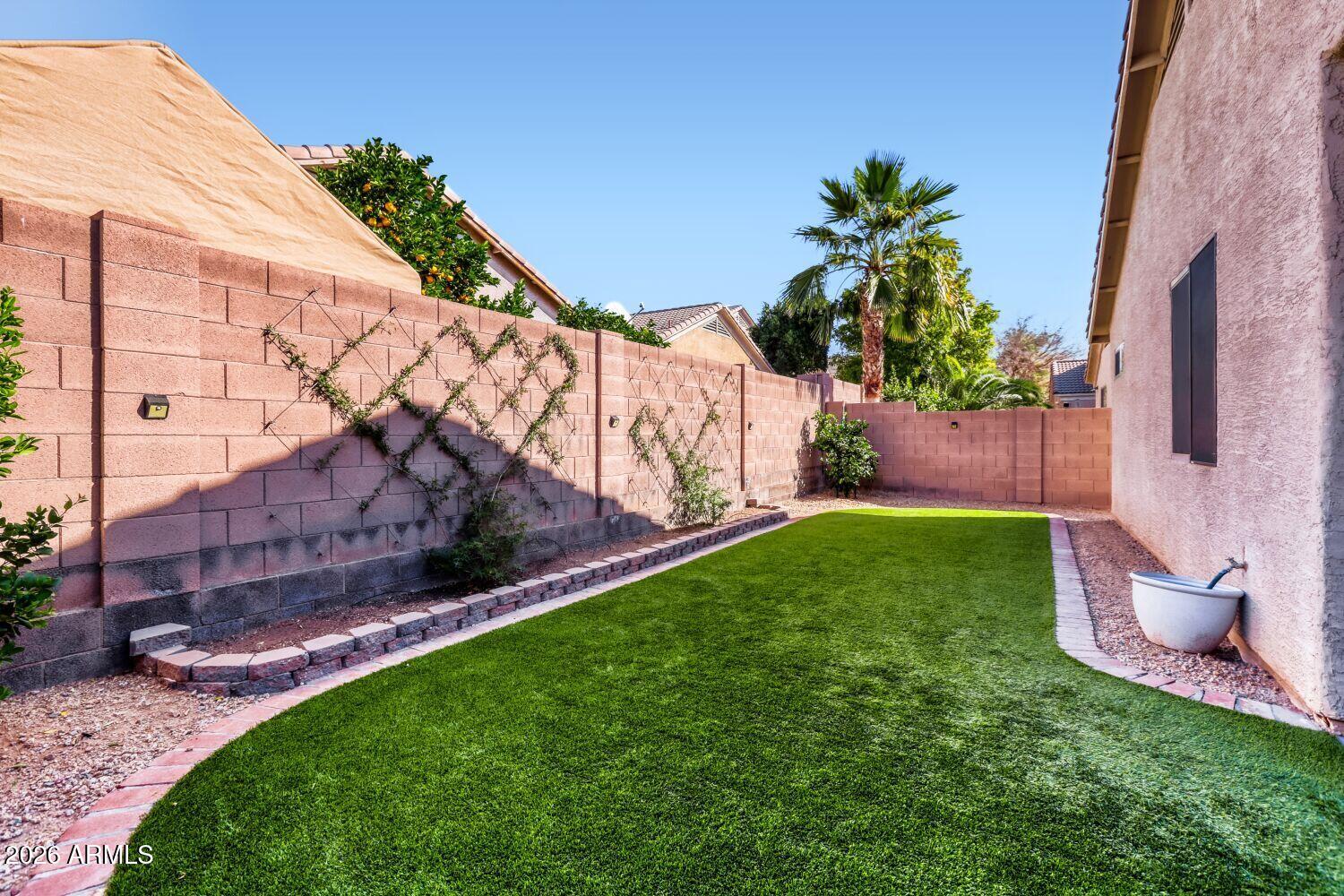 4036 E ANGELA Drive