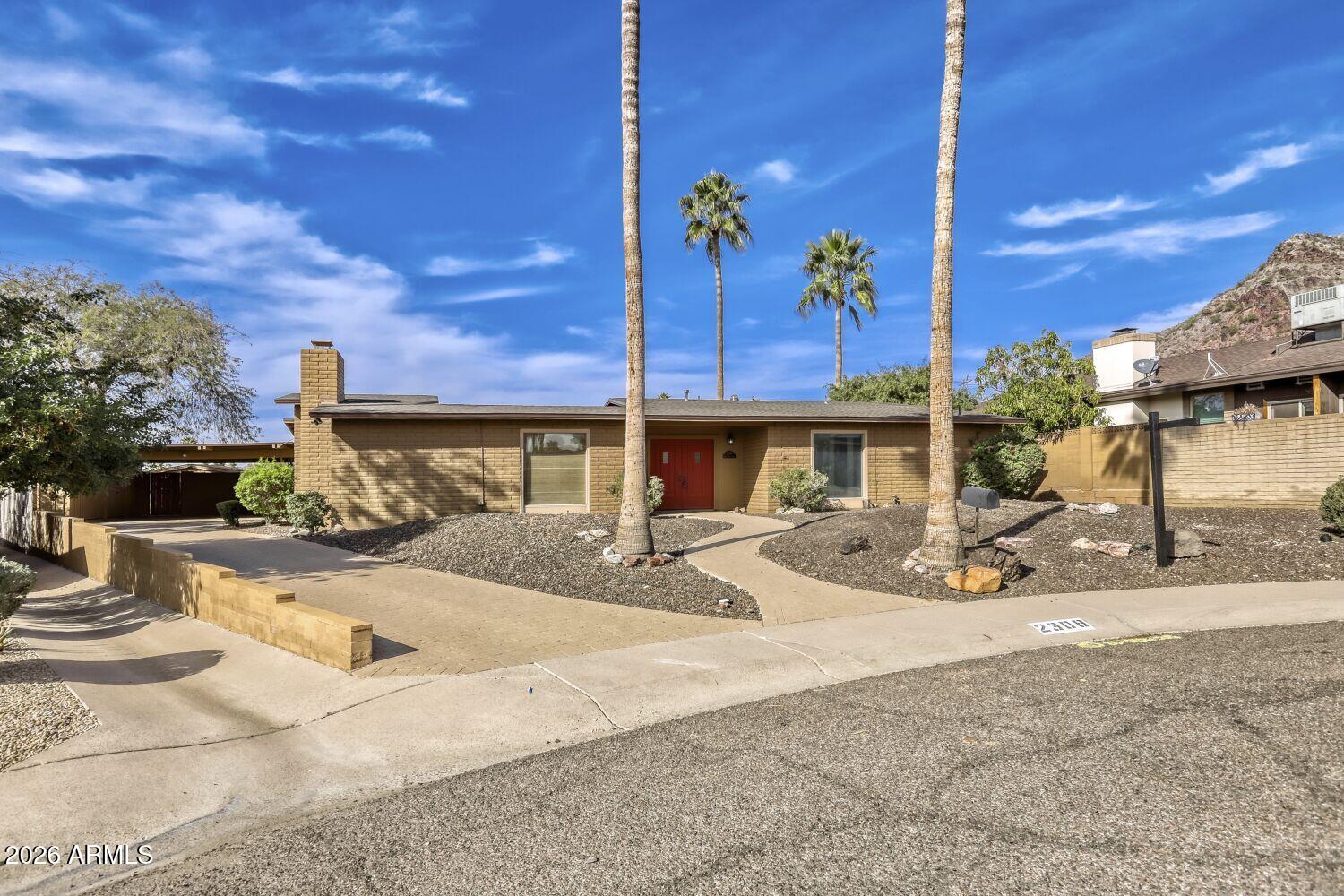 2308 E LAMAR Road